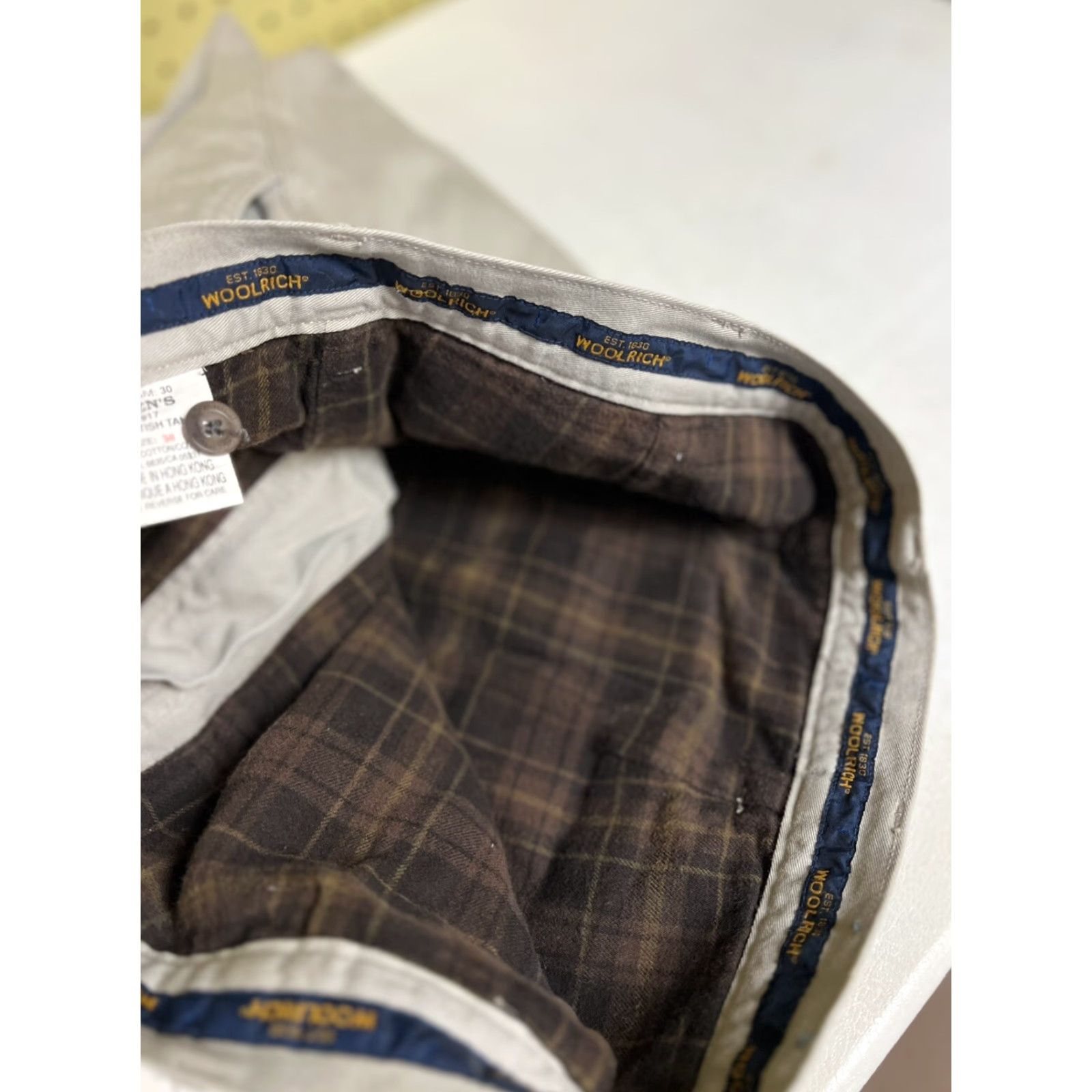 Vintage Woolrich Pants Khaki Tan Plaid Flannel Lined Men's 36x30 Flat Front Workwear 5-Pocket Design Zip Button Beige Cotton Size US 36 / EU 52 - 3 Thumbnail