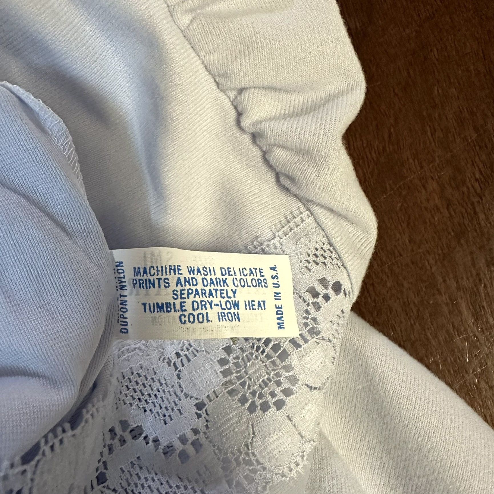 Vintage VINTAGE Gilead Nightgown Long Sleeve Nylon Lavender Lace Embroidered S NOS NEW Nightdress Purple 1970s Womens Size S / US 4 / IT 40 - 7 Thumbnail