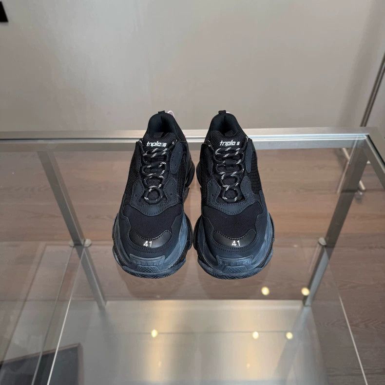 Balenciaga Balenciaga Triple S Sneakers Black Size 42-2505 Size US 9 / EU 42 - 6 Thumbnail