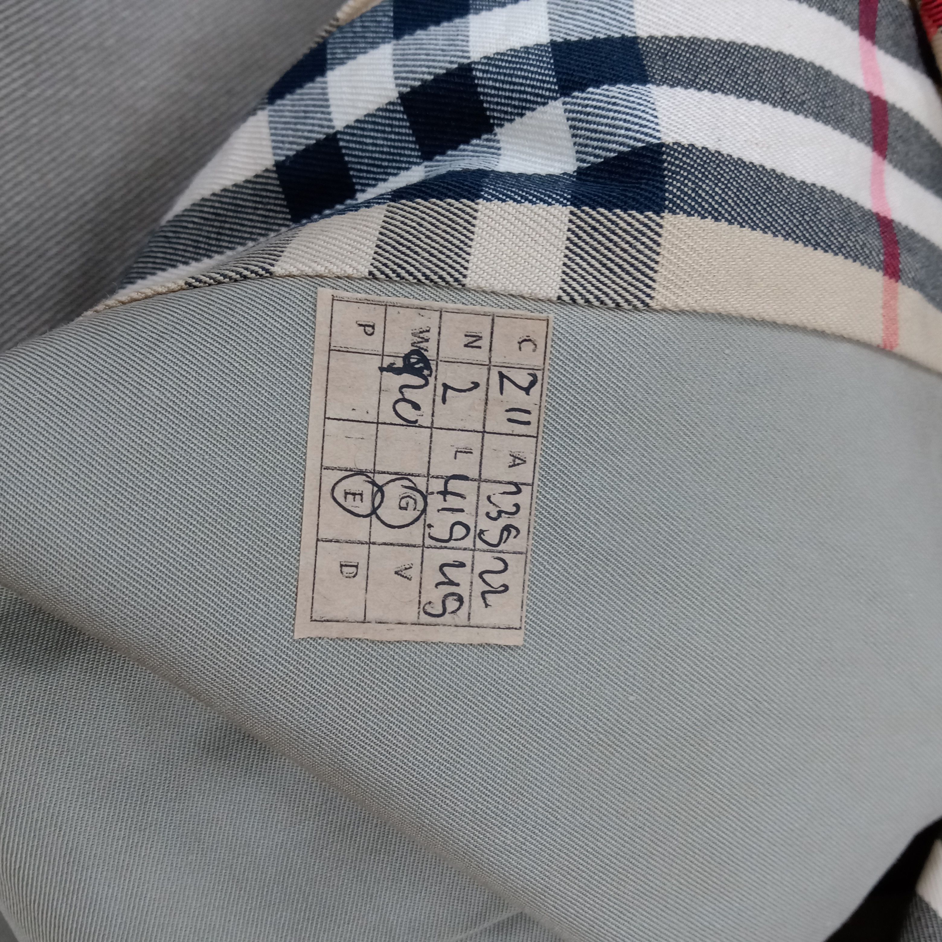 Burberry × Vintage Burberrys Nova Check Trench Jacket Size US L / EU 52-54 / 3 - 8 Thumbnail