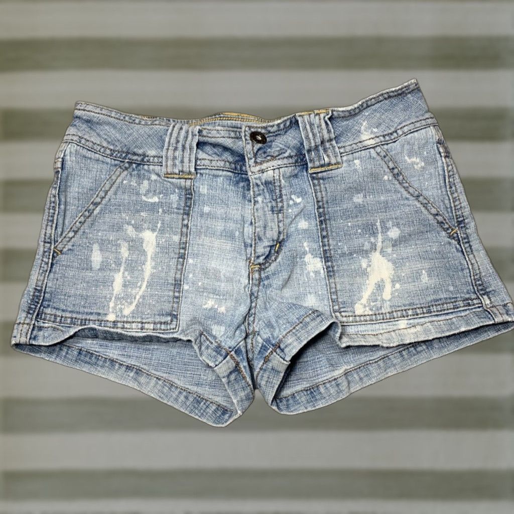 Vintage Womens Bongo Shorts Denim Distressed Flat Front 28 in Waist Size 5 Stretch Let Me Benediction? Size 28" / US 6 / IT 42 - 1 Thumbnail