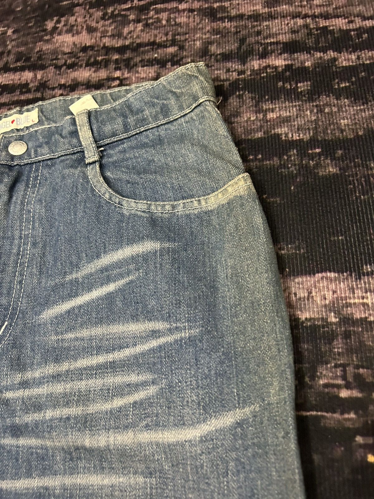Angel Blue Vintage Angel Blue Claw Mark Faded Flare Jeans Size US 28 / EU 44 - 12 Thumbnail