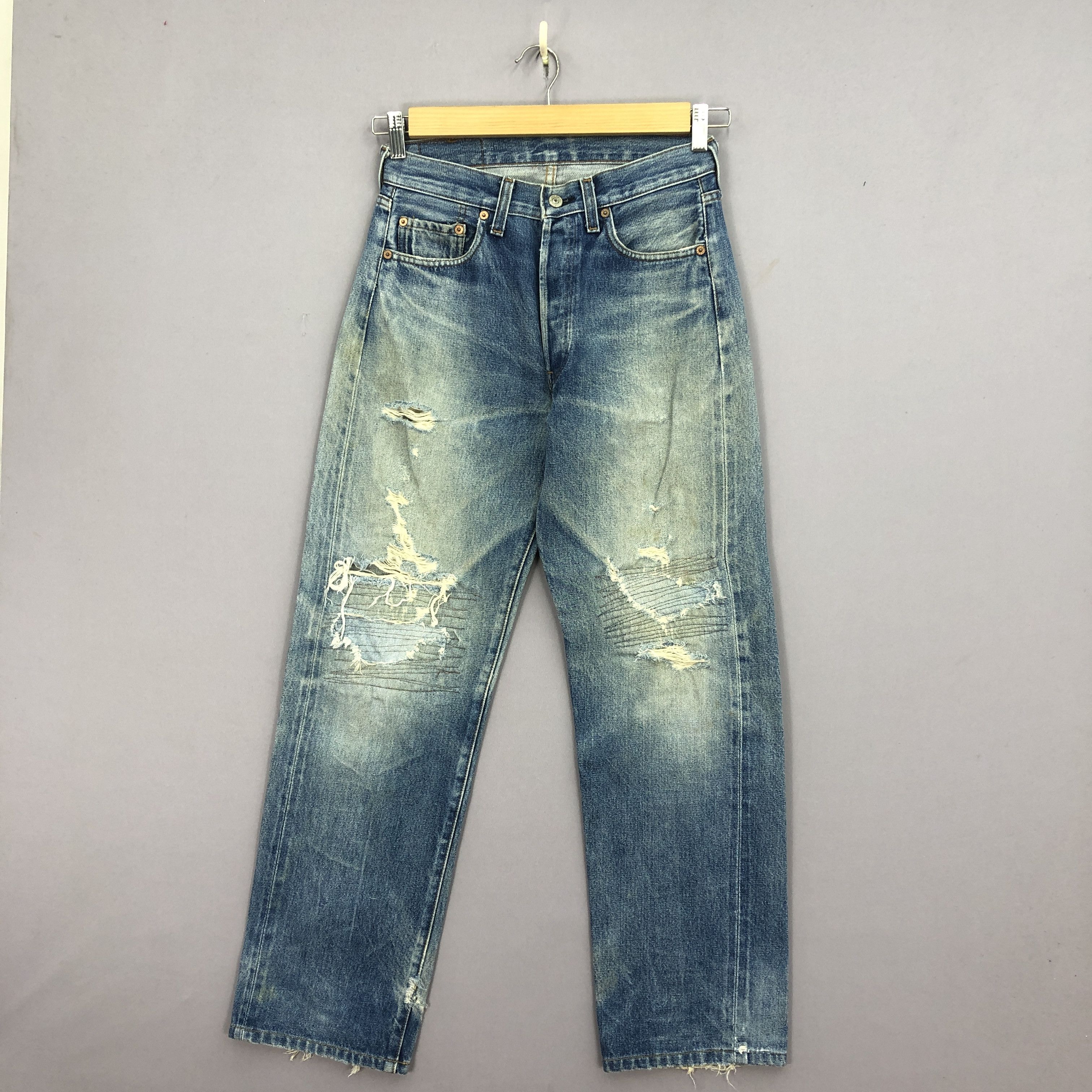 Levi's Vintage 90s Levis 501 Selvedge Jeans Levi's Distressed Denim Size 26" / US 2 / IT 38 - 1 Thumbnail