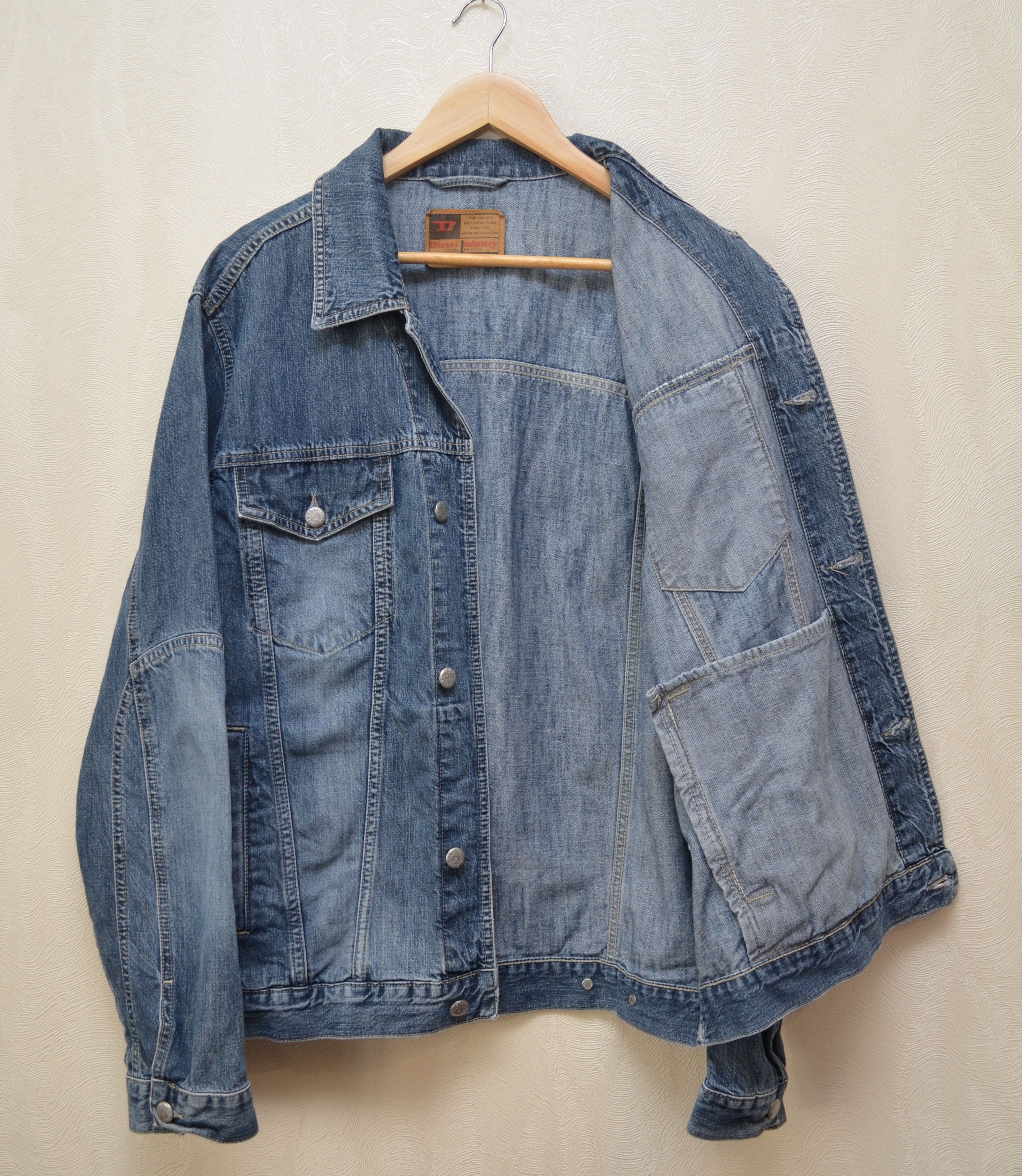 Diesel × Vintage Diesel Denim Blue Vintage Jacket Size L RARE 90s y2k Size US L / EU 52-54 / 3 - 13 Thumbnail