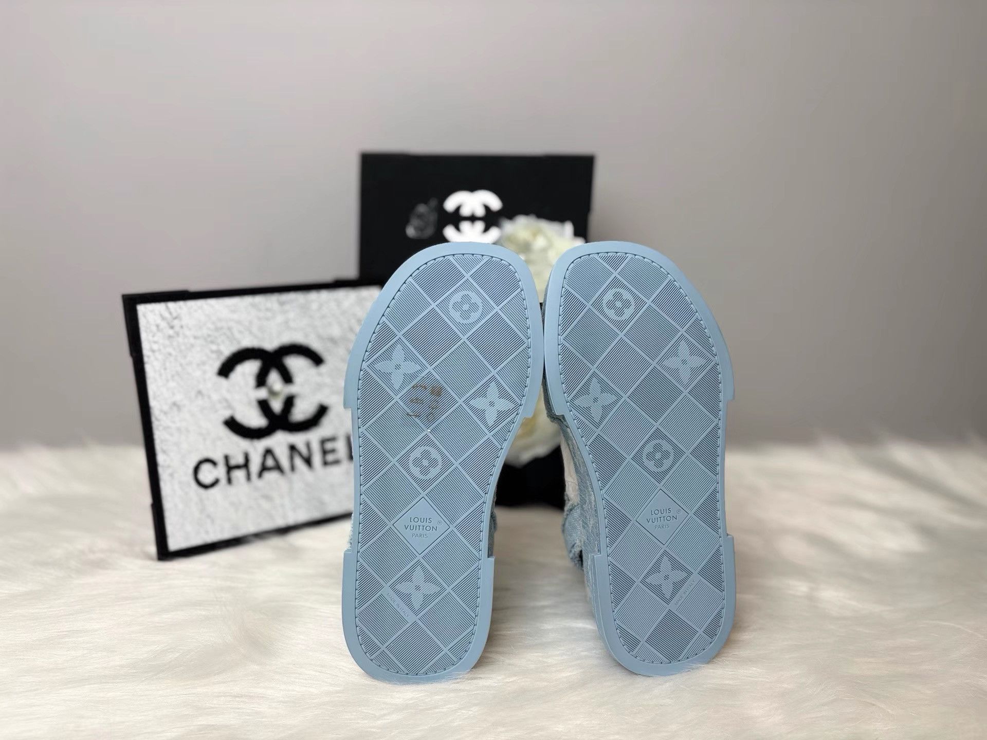 Louis Vuitton Louis Vuitton MAYA FLATFORM One-Strap Sandals K36 Size US 6 / IT 36 - 4 Thumbnail