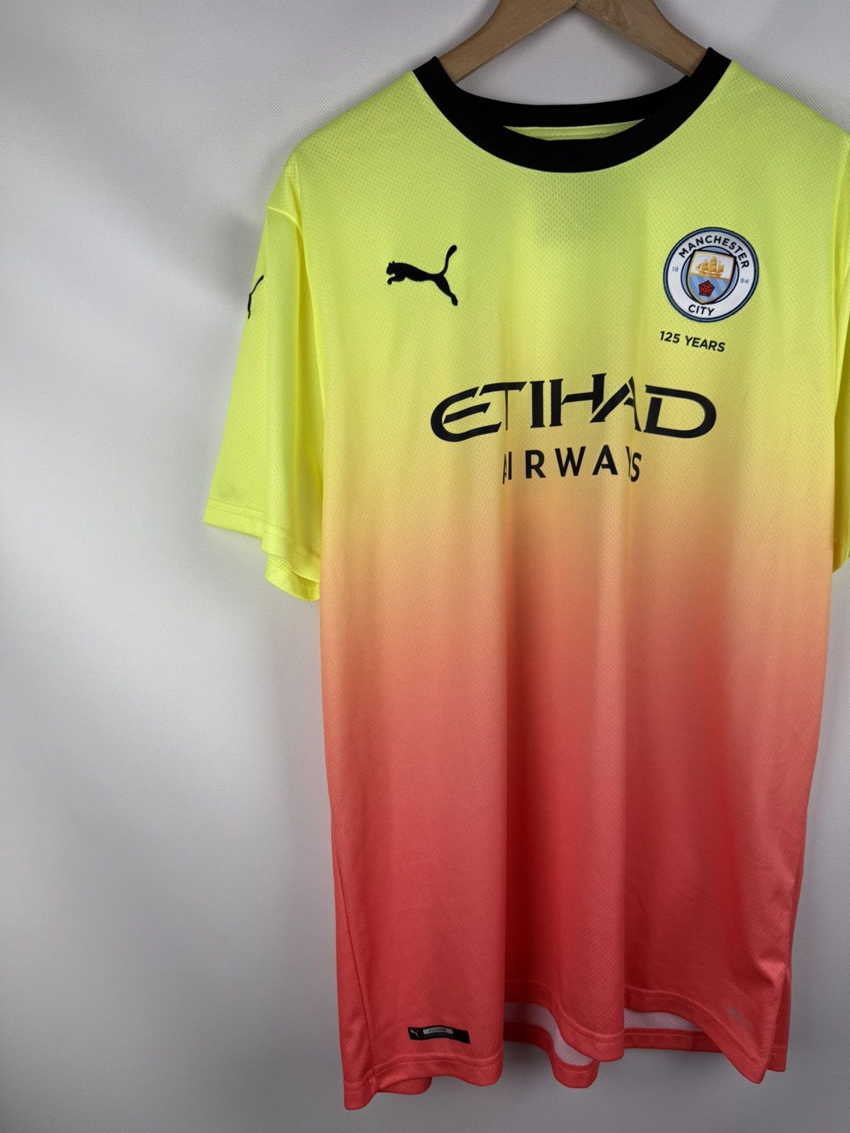 Puma Manchester City 2019-20 Third Kit #16 Rodrigo Jersey Shirt Size US XL / EU 56 / 4 - 2 Thumbnail