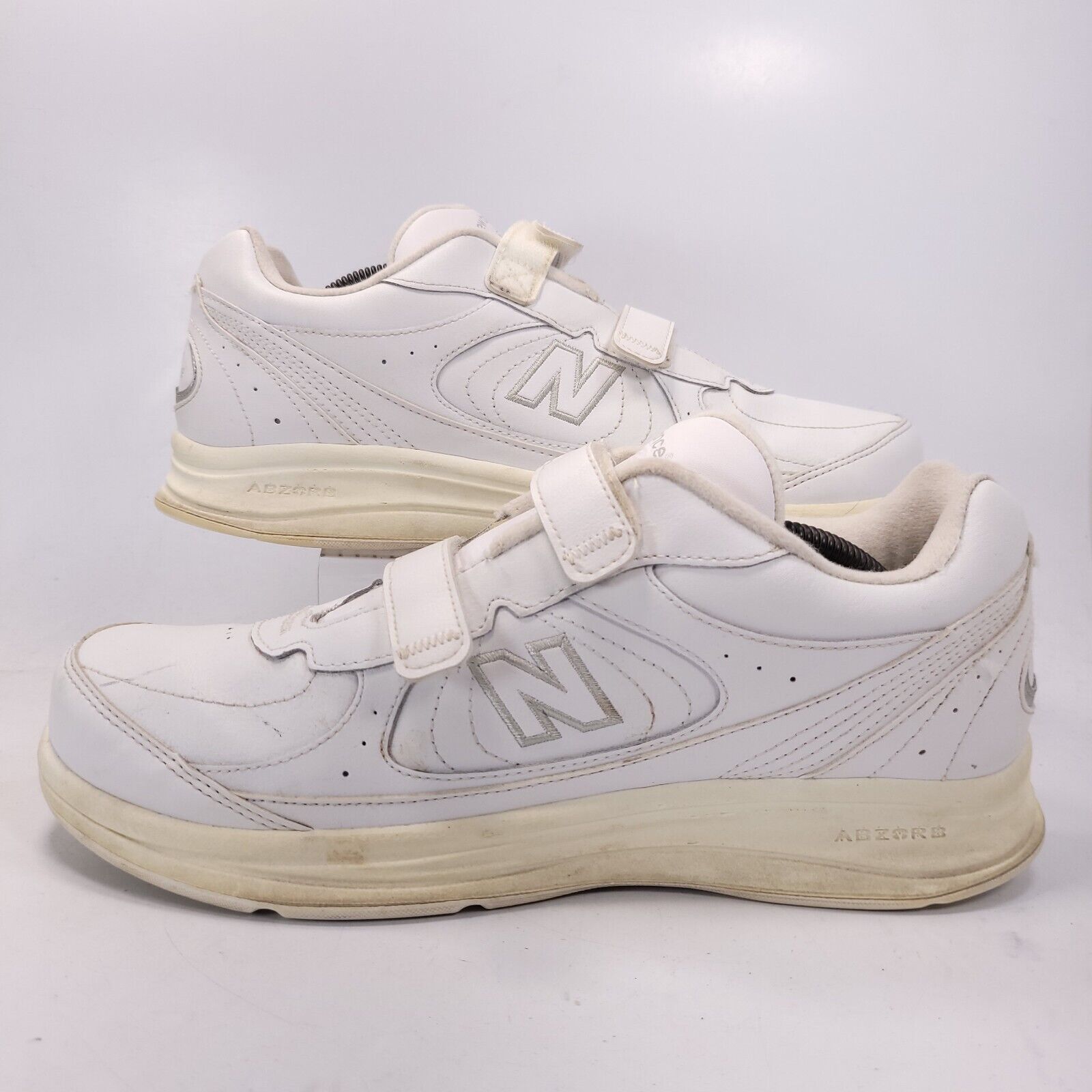 New Balance New Balance 577 Athletic Shoe Mens Size 10.5 D MW577VW White Size US 10.5 / EU 43-44 - 5 Thumbnail