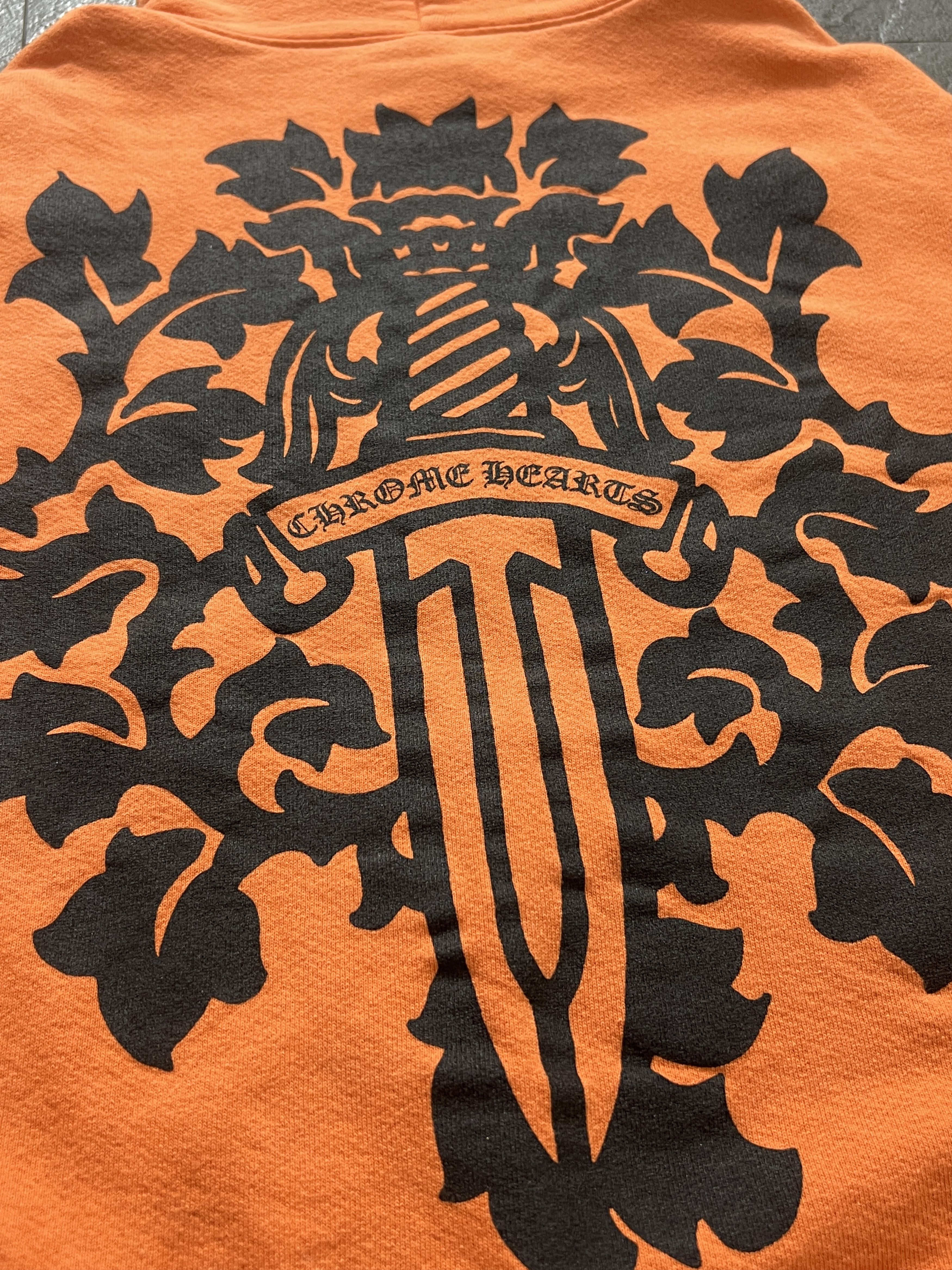 Chrome Hearts Chrome Hearts Dagger Crest Orange Hoodie USA Medium Size US M / EU 48-50 / 2 - 5 Thumbnail