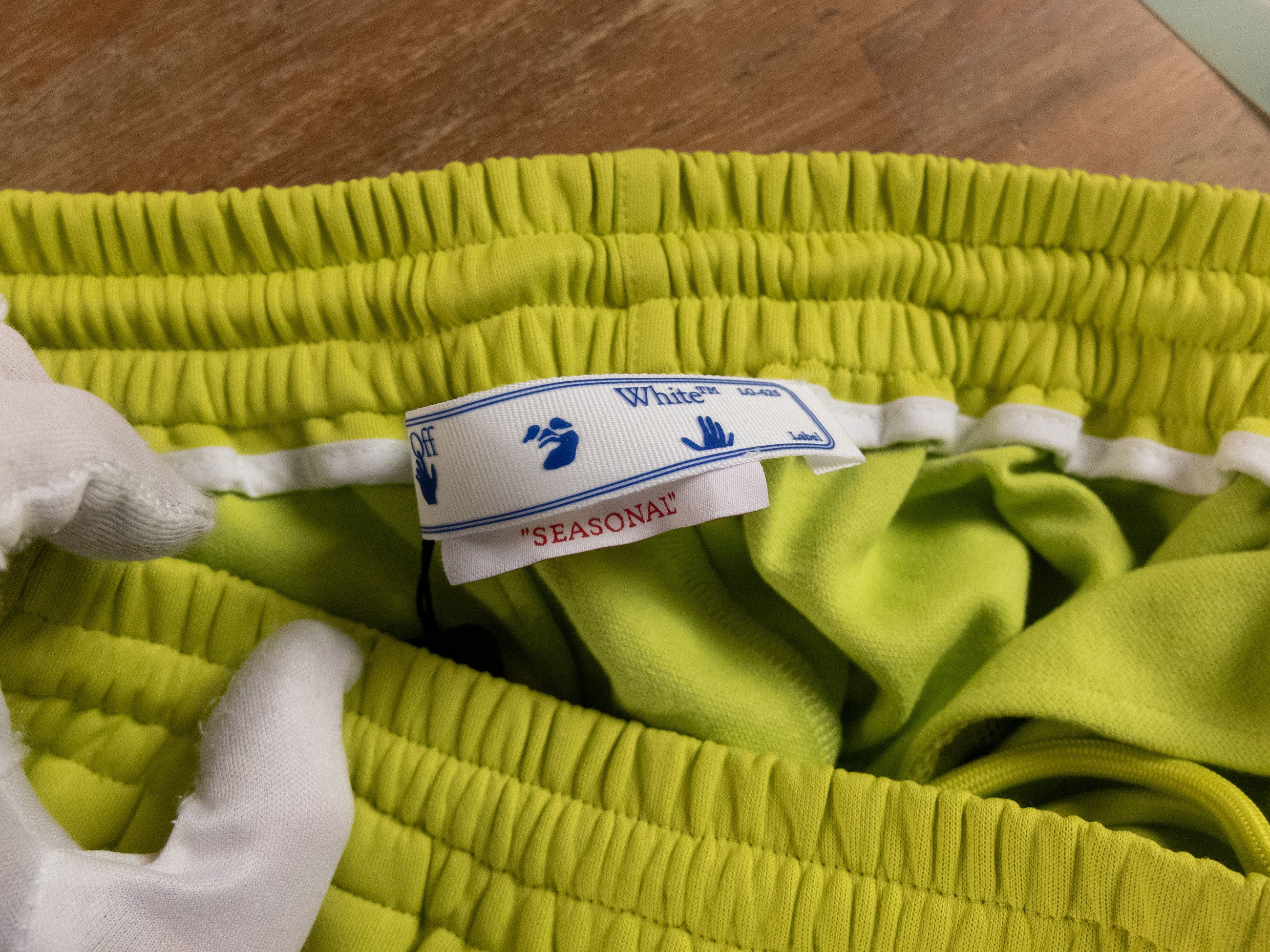 Off-White OFF-WHITE yellow arrow skate track nylon shorts Large Size US 34 / EU 50 - 9 Thumbnail