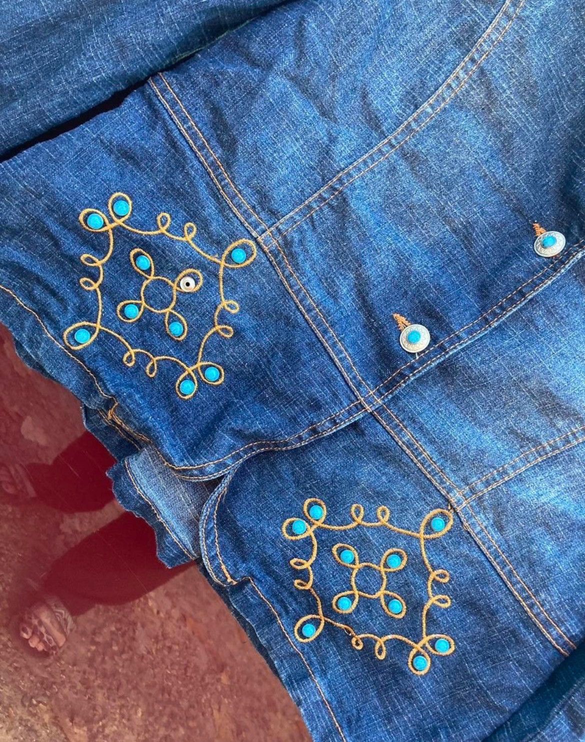 Other Vezucci Blue Denim Jacket Size S Embroidered Size S / US 4 / IT 40 - 5 Thumbnail