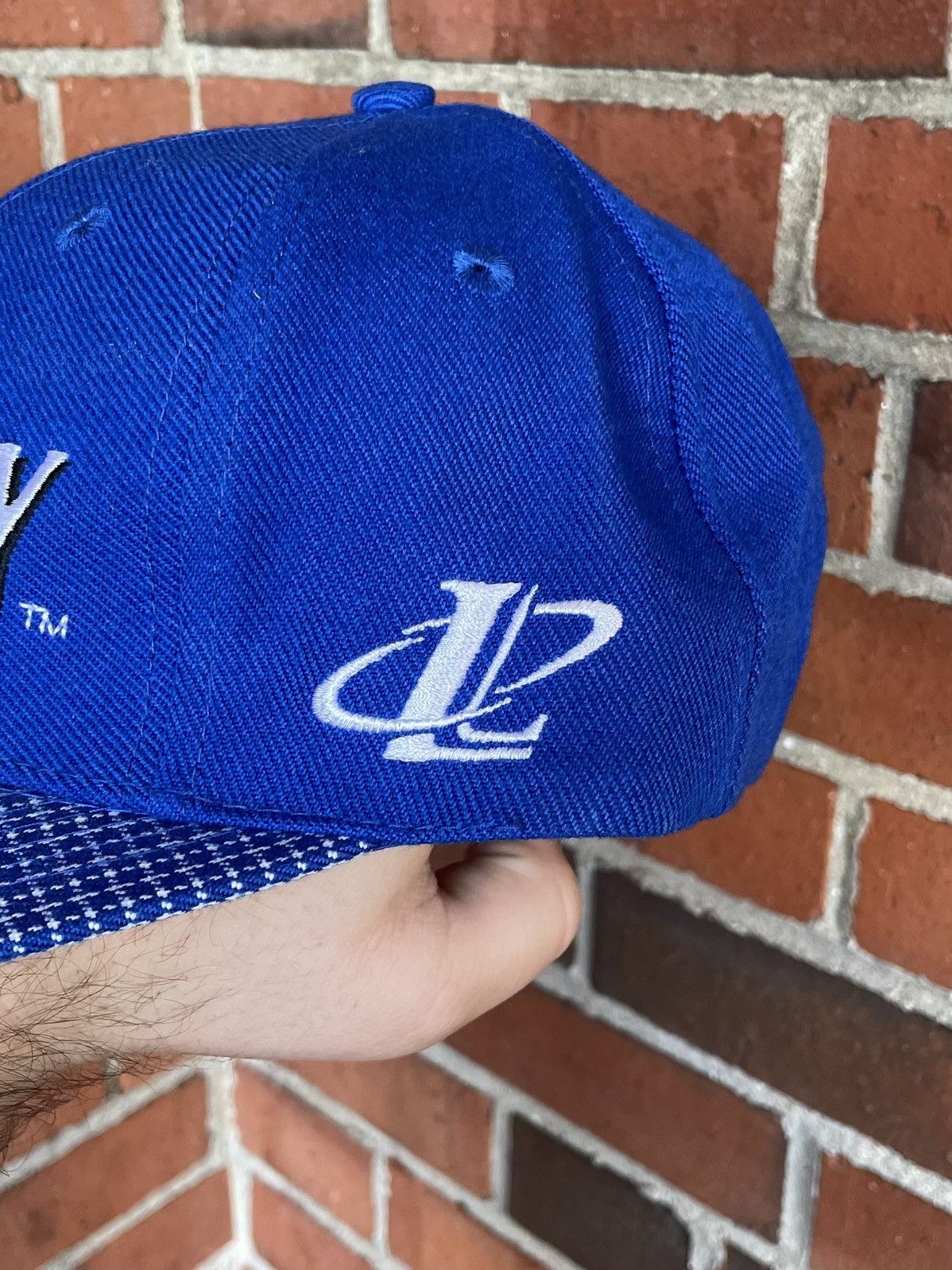 Logo Athletic NWT Vintage 90s Logo Athletic Kentucky Wildcats Strapback Size ONE SIZE - 6 Thumbnail
