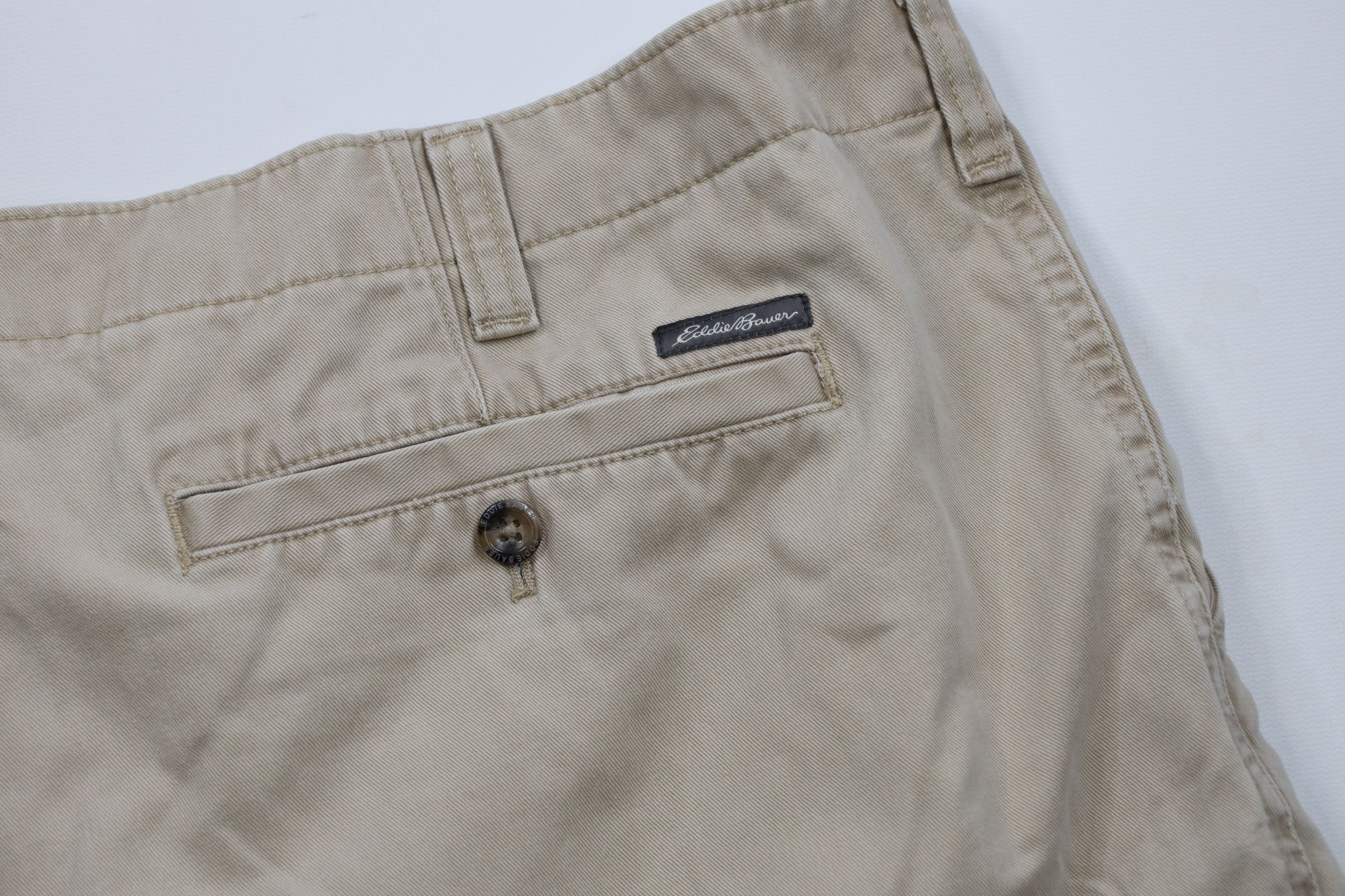 Eddie Bauer × Vintage Vintage Eddie Bauer Heavyweight Cotton Cargo Shorts Beige Size US 40 / EU 56 - 12 Thumbnail