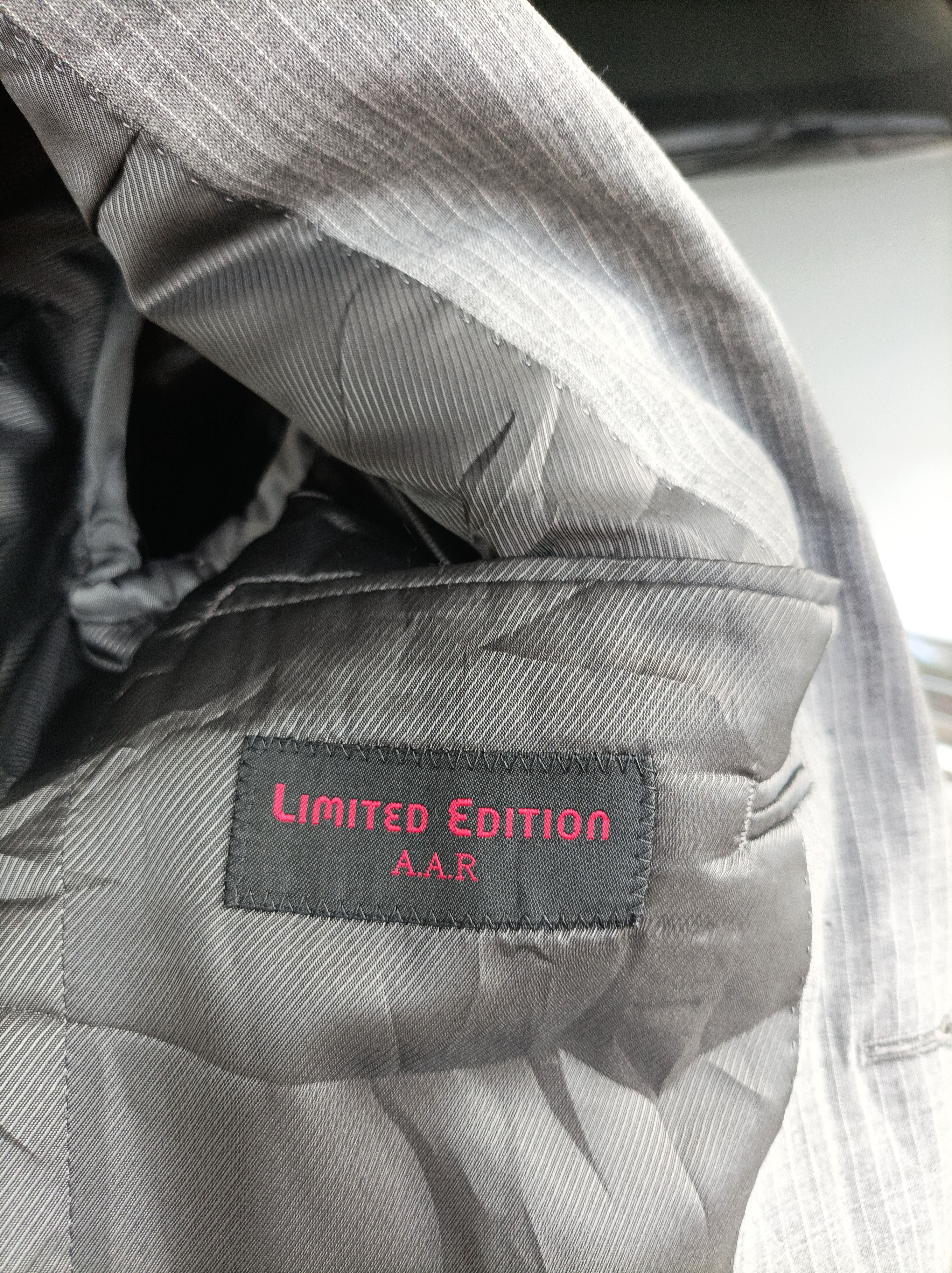 Yohji Yamamoto (J884) A.A.R. Limited Edition Japan Gray Strip Jacket Size 36R - 8 Thumbnail
