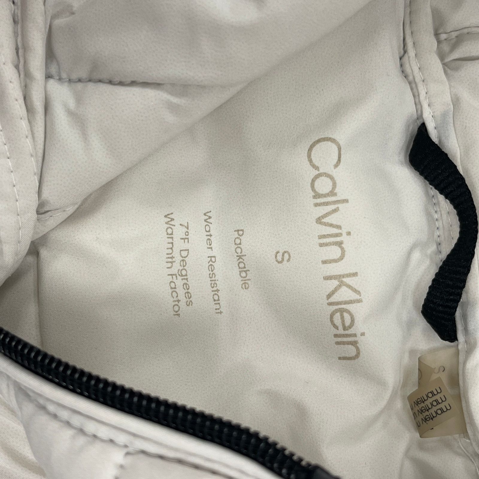 Calvin Klein Calvin Klein Packable Puffer Quilted Zip Up Jacket White Size US S / EU 44-46 / 1 - 5 Thumbnail