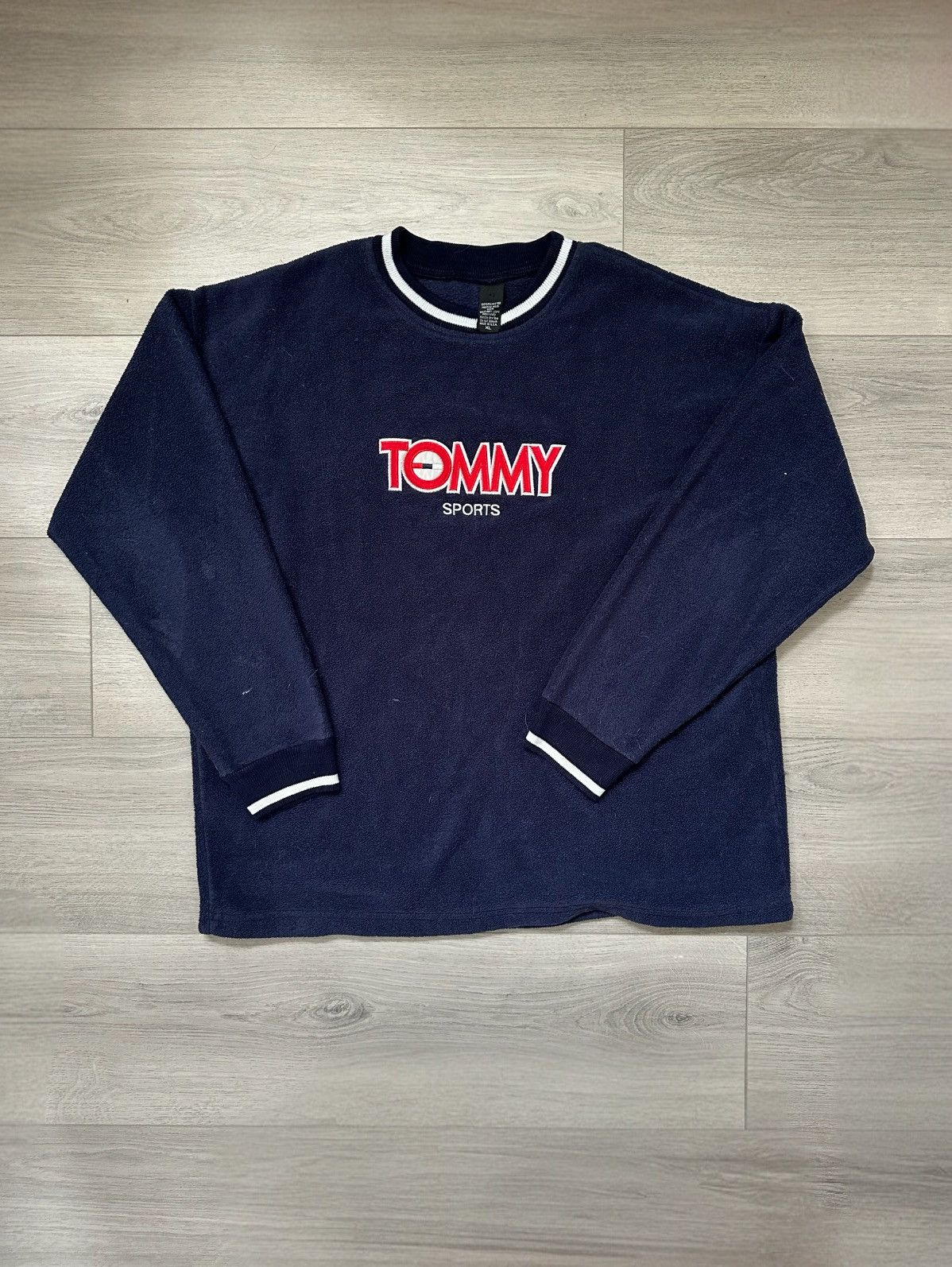Tommy Hilfiger Tommy Hilfiger Sports Vintage 90s Fleece Navy Crewneck Size US XL / EU 56 / 4 - 1 Thumbnail