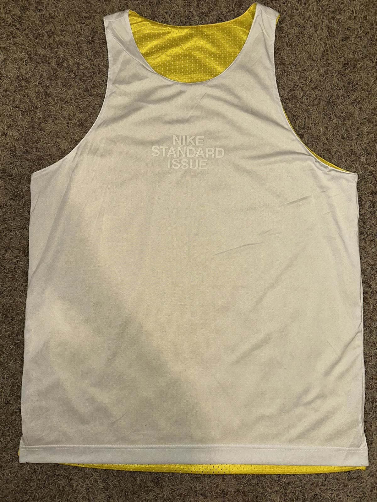 Nike Nike Men’s Standard Issue Reversible Basketball Jersey Top Size US M / EU 48-50 / 2 - 5 Thumbnail