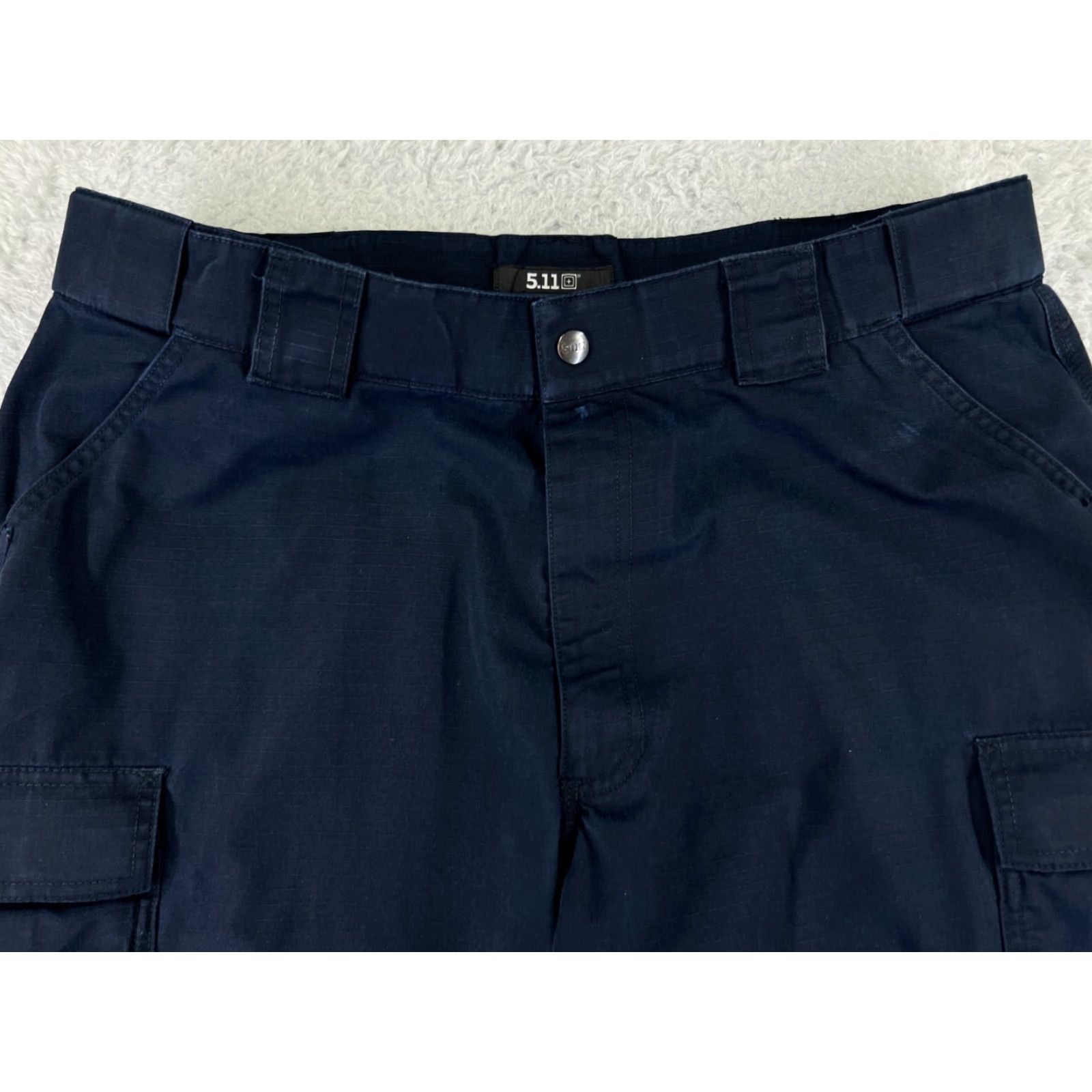 Vintage 5.11 Tactical Pants Men XL Blue Cargo RipStop Double Knee Gusset 74280 Cargo Pocket Relaxed Fit Cotton 31in Inseam Canvas Buckle Button Vintage No Size US 36 / EU 52 - 4 Thumbnail