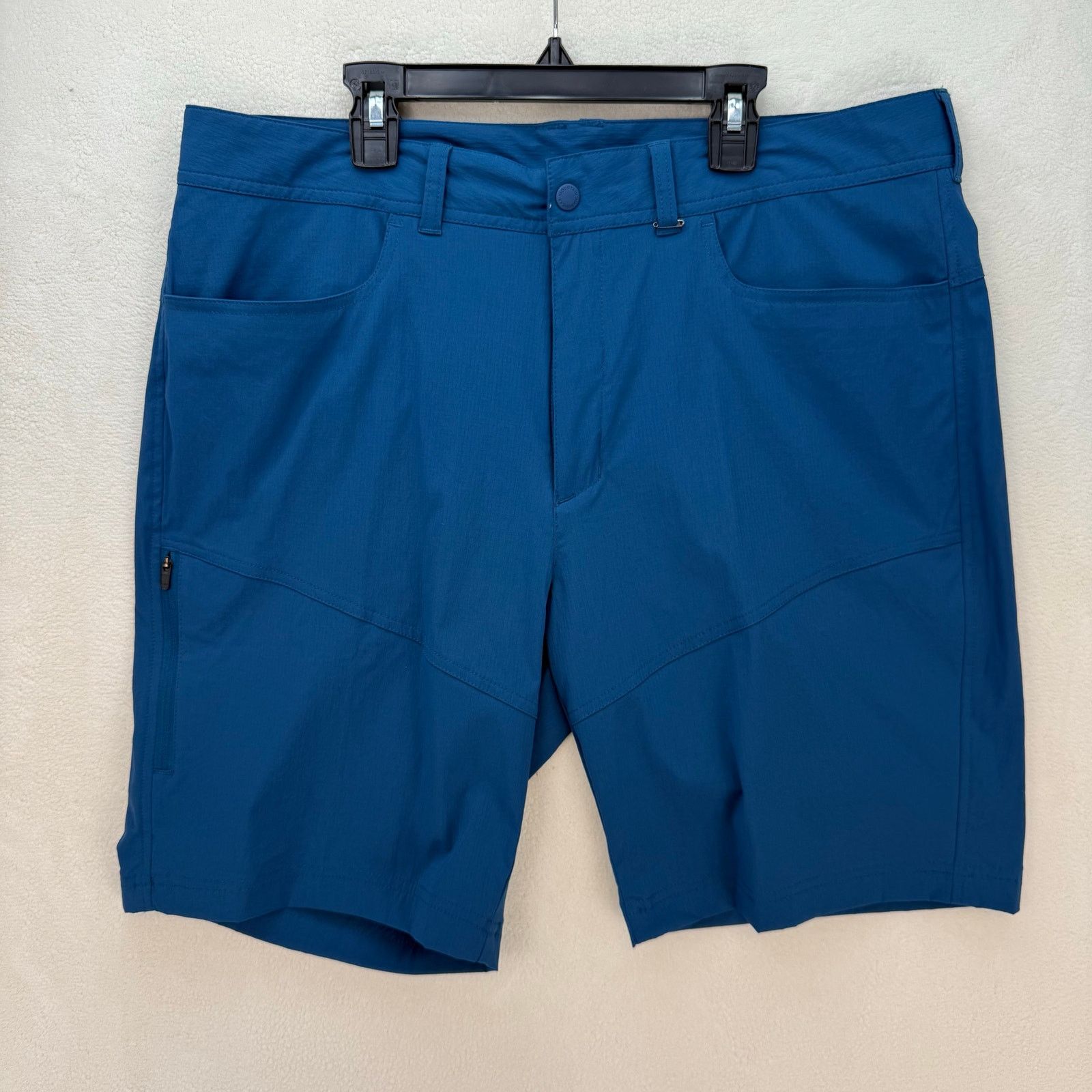 Mountain Hardwear MOUNTAIN HARDWEAR MEN'S 38 BLUE WILDLANDS OUTDOOR SHORTS Size US 38 / EU 54 - 1 Thumbnail