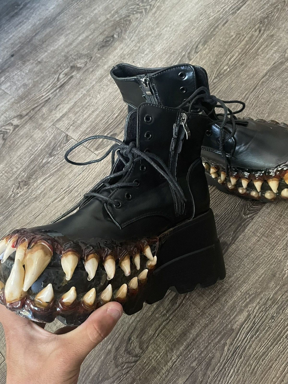 Other AM Nightmare Venom Boots Size US 10 / EU 43 - 2 Thumbnail