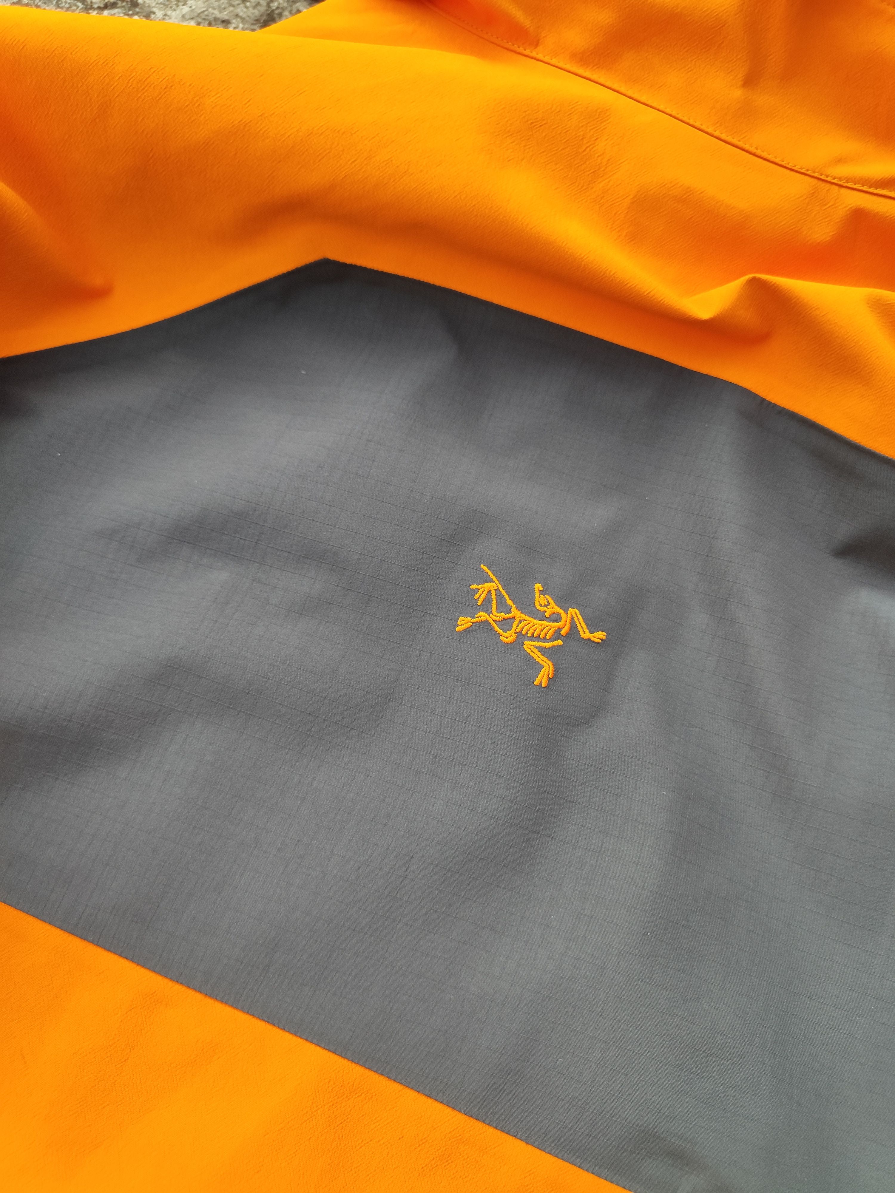 Arc'teryx × Beams Plus Arcteryx x Beams Stinger 35 th Anniversary Size US XS / EU 42 / 0 - 9 Thumbnail