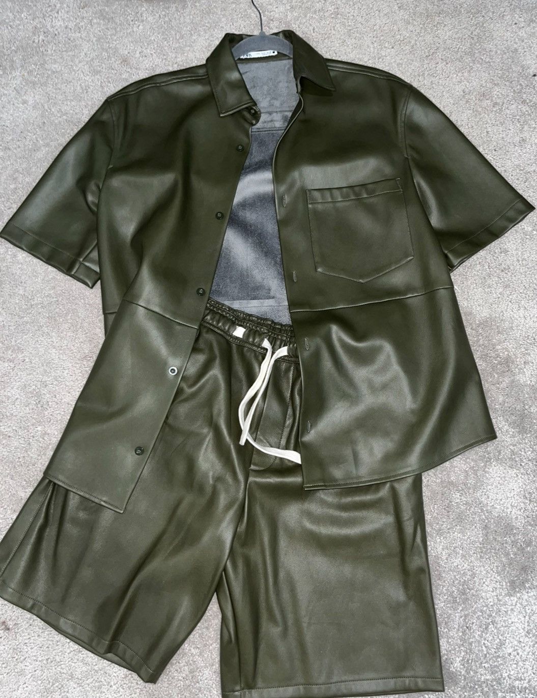 Zara Green faux leather shirt Size US S / EU 44-46 / 1 - 1 Thumbnail