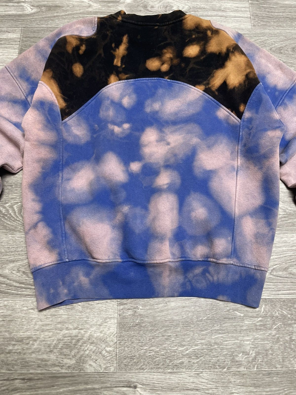 Nike Vintage Nike Total 90 Tie Dye Custom Sweatshirt Y2K 90s Size US M / EU 48-50 / 2 - 16 Thumbnail