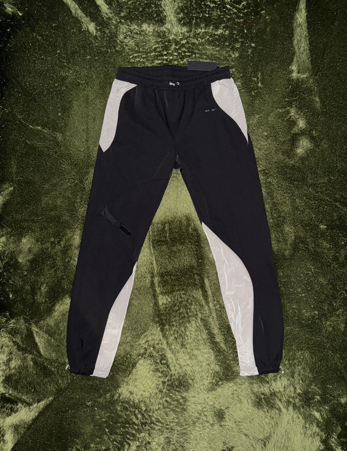 Heliot Emil [50] HELIOT EMIL Rubber Strap nylon blended Track Pants Size US 36 / EU 52 - 1 Thumbnail