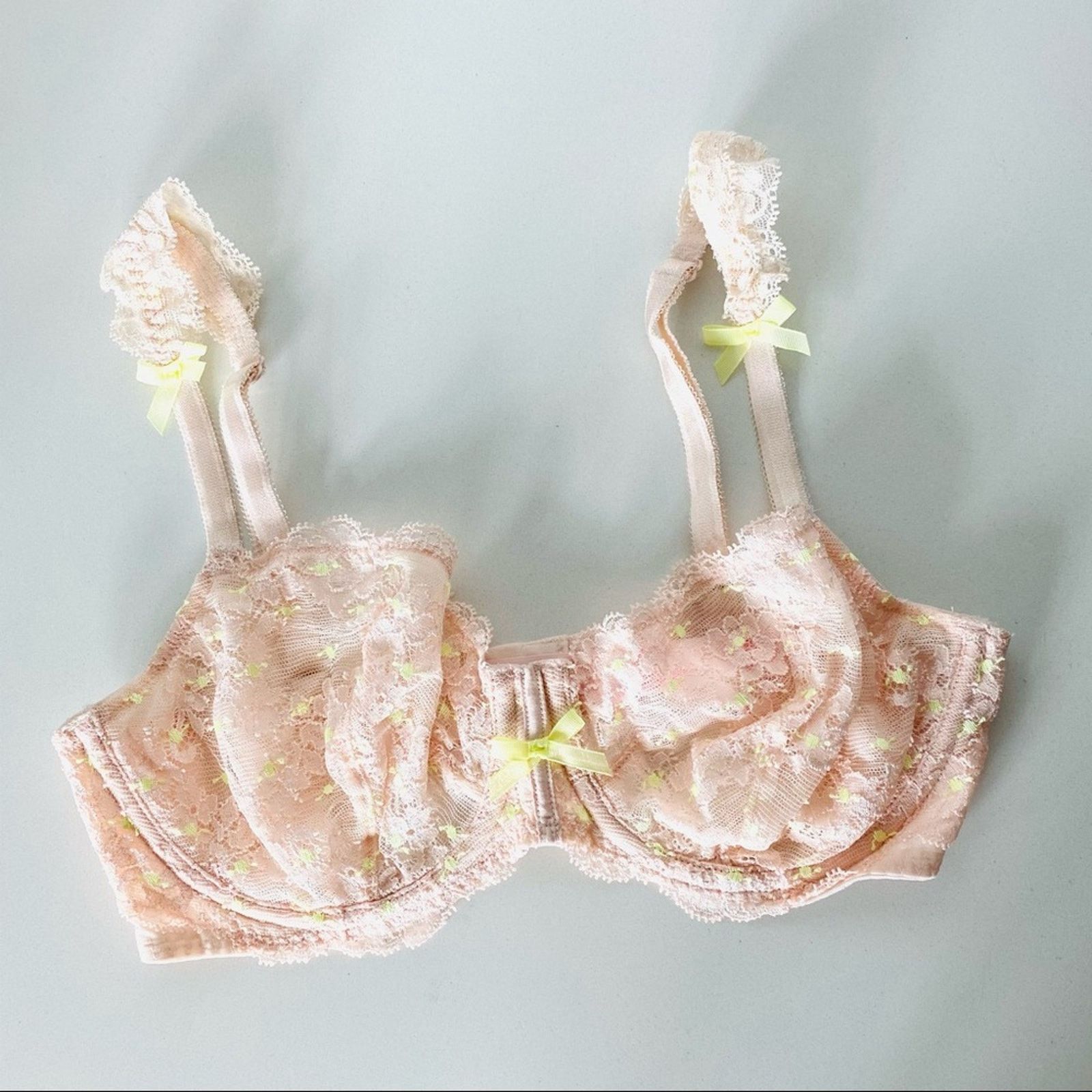 Victoria's Secret NEW VICTORIAS SECRET Nude Cream Neon Lace Unlined