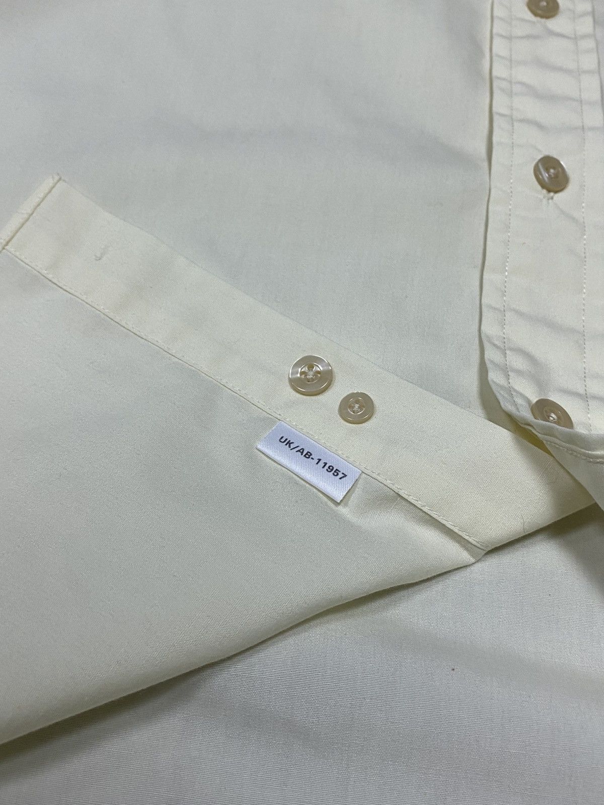 Yves Saint Laurent Yves Saint Laurent pocket shirt buttons YSL Size US L / EU 52-54 / 3 - 6 Thumbnail