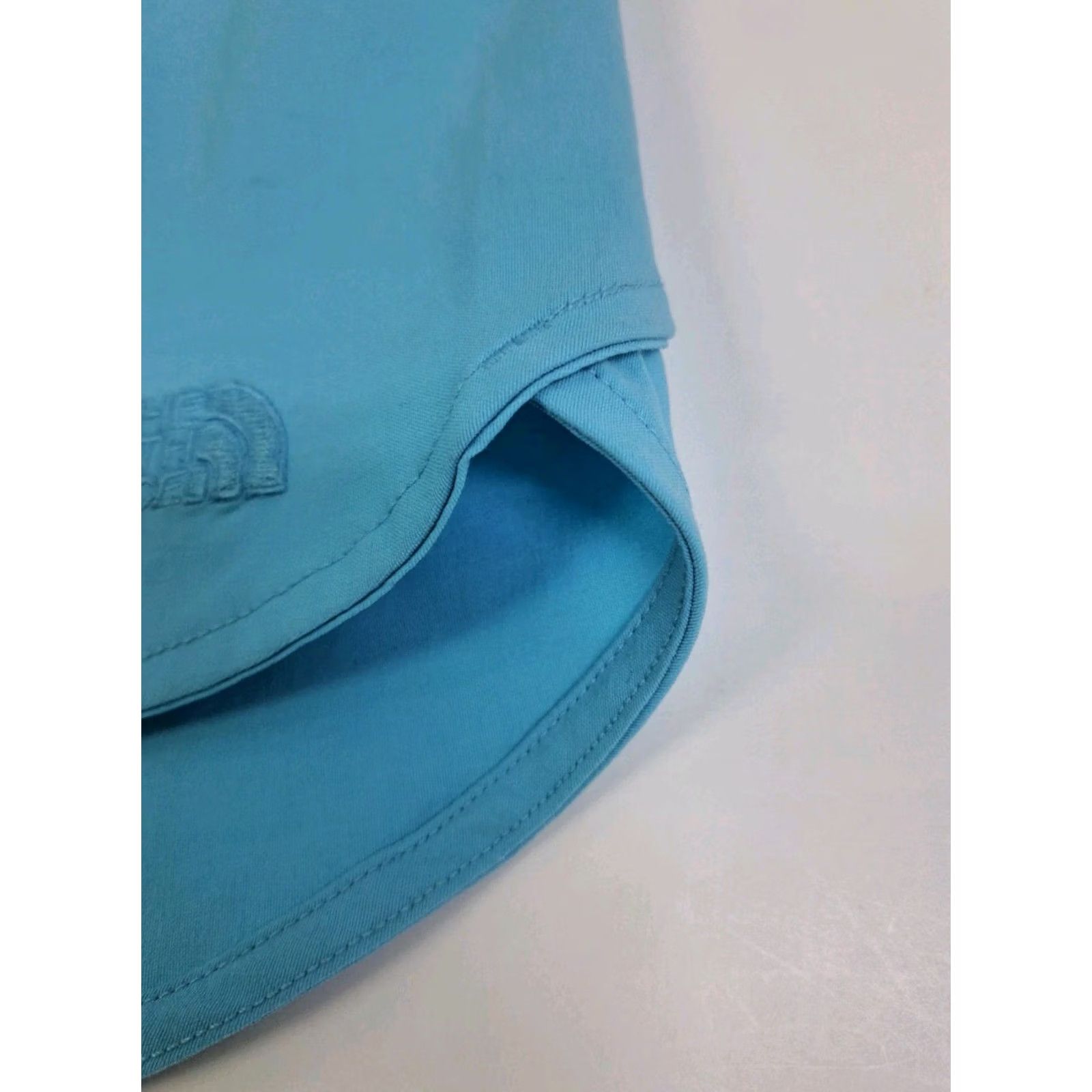 The North Face The North Face Womens Active Athletic Shorts Back Pckt Zip Lt Blue Large #7250 Size 36" / US 14 / IT 50 - 7 Thumbnail