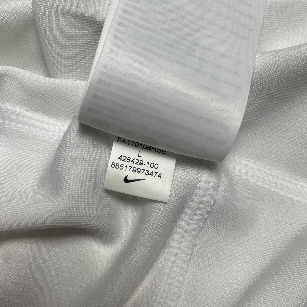 Nike Jersey England Rugby 2011/12 by Nike size L BNWT Size US L / EU 52-54 / 3 - 5 Thumbnail