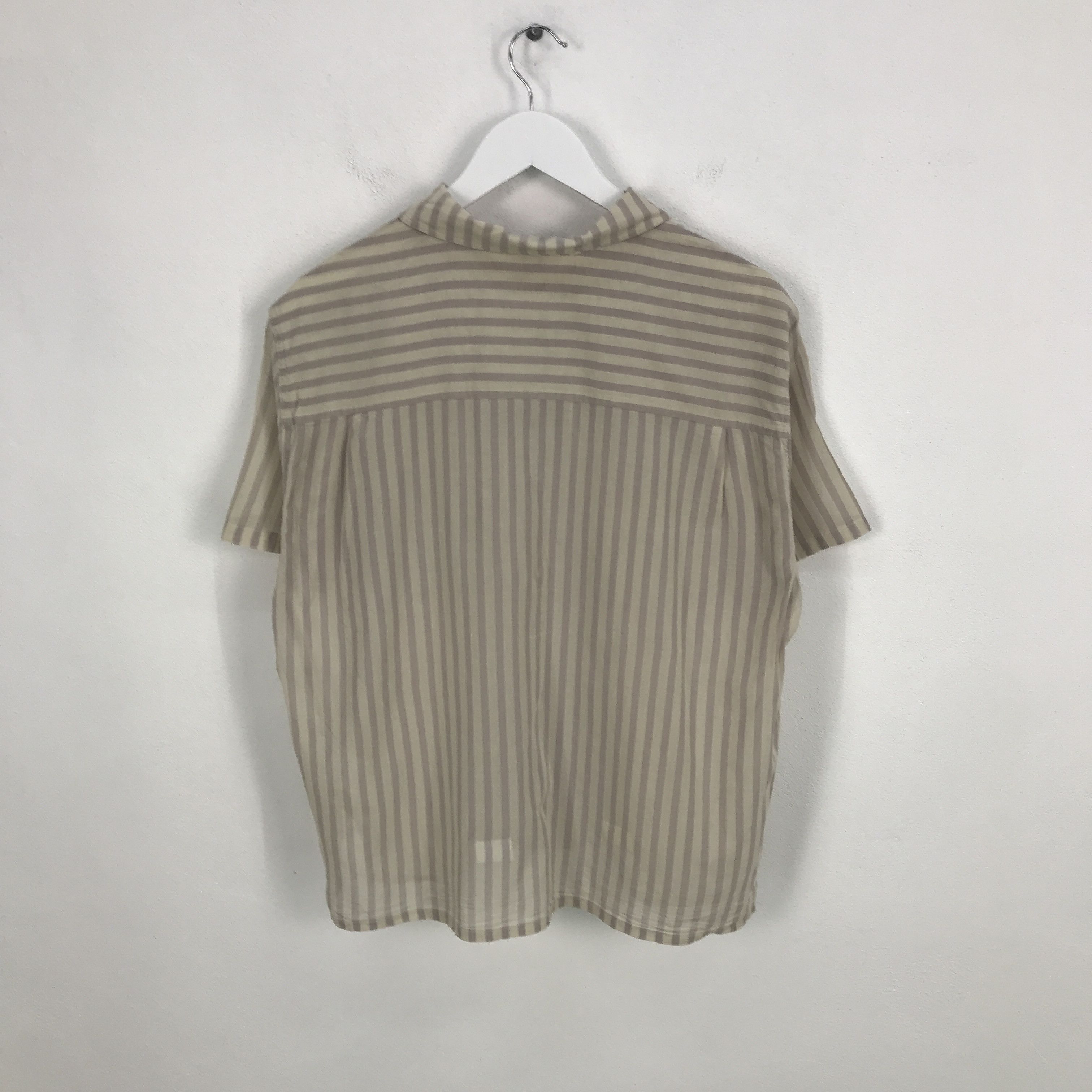 Japanese Brand × Uniqlo Rare Uniqlo Striped short sleeve t-shirt Size US L / EU 52-54 / 3 - 3 Thumbnail
