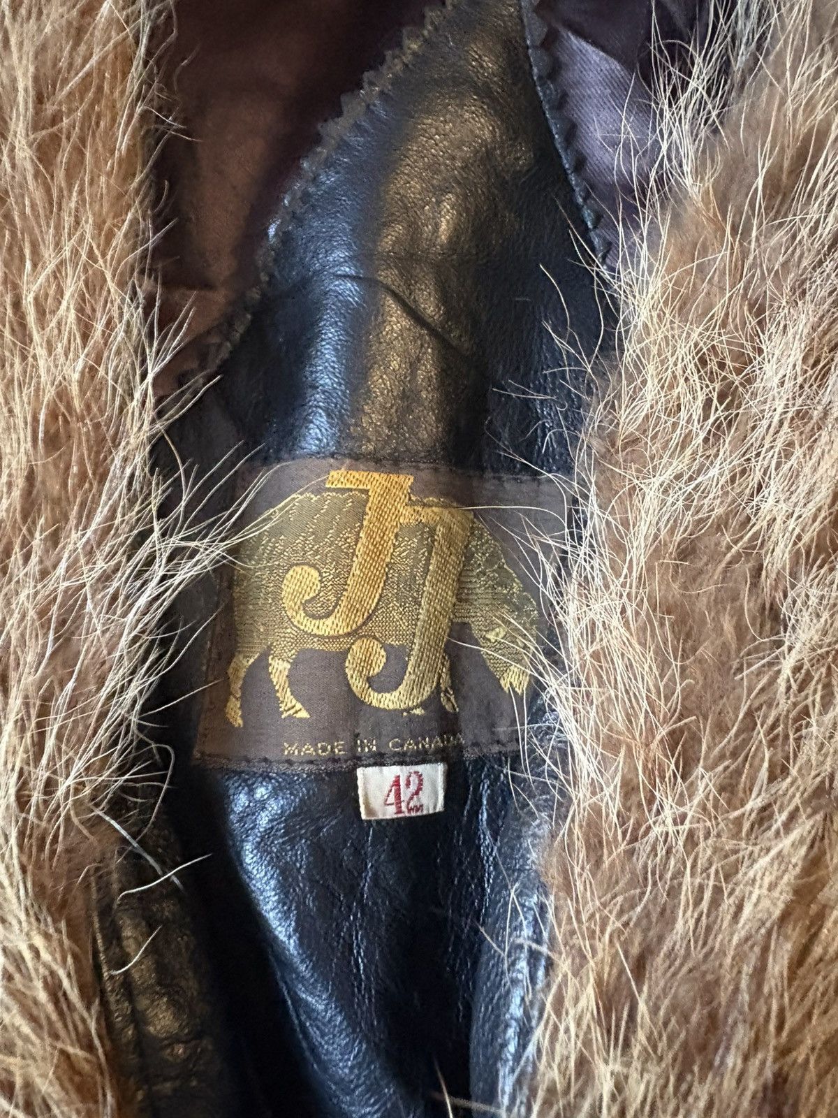 Vintage Vintage 70s JJ Canada Fur Collared Long Leather Trench Coat Size US L / EU 52-54 / 3 - 3 Thumbnail
