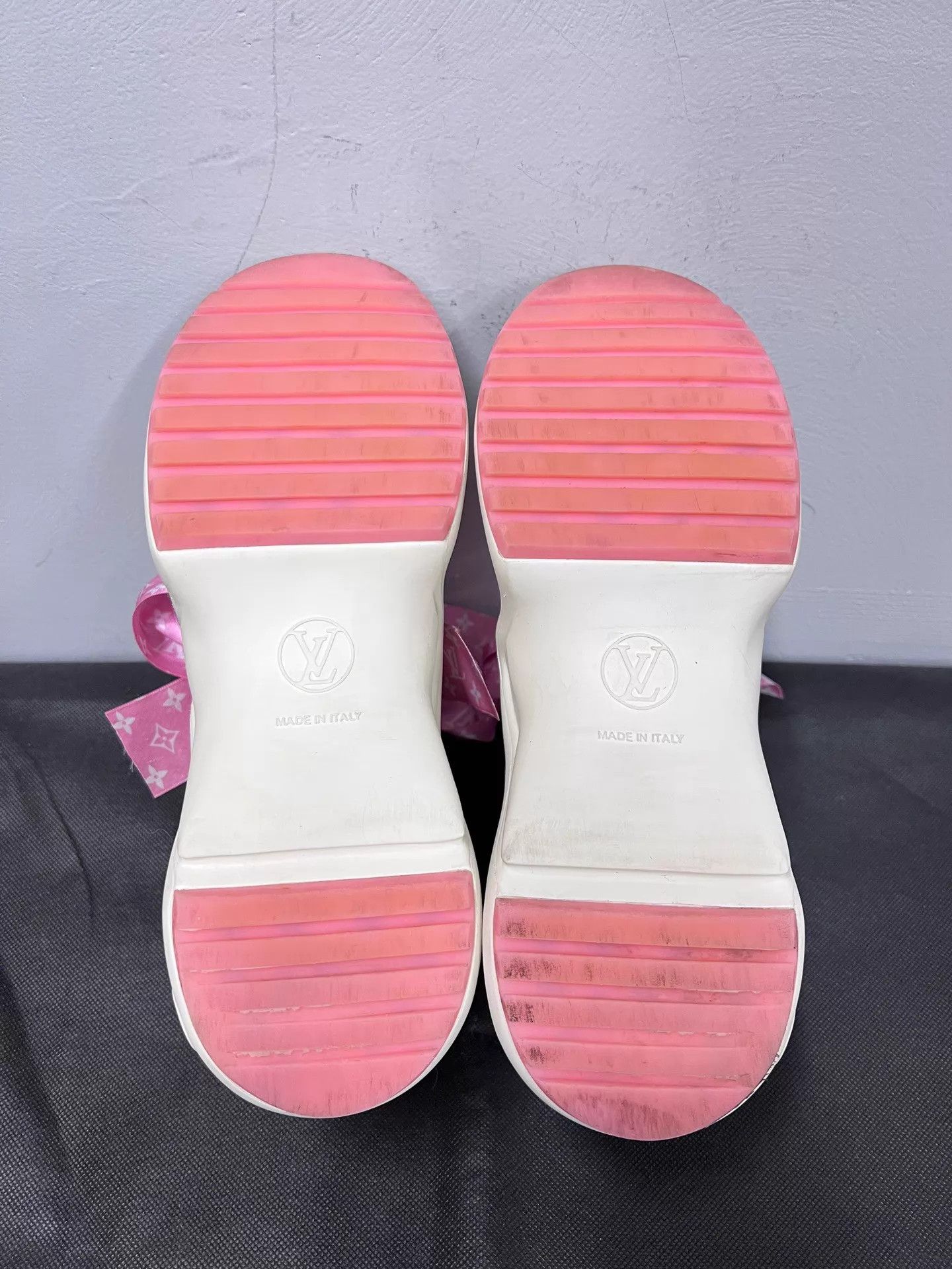 Louis Vuitton LV Archlight 1.0 China Exclusive Bow Laces 37 Minimal Wear Size US 6.5 / IT 36.5 - 7 Thumbnail