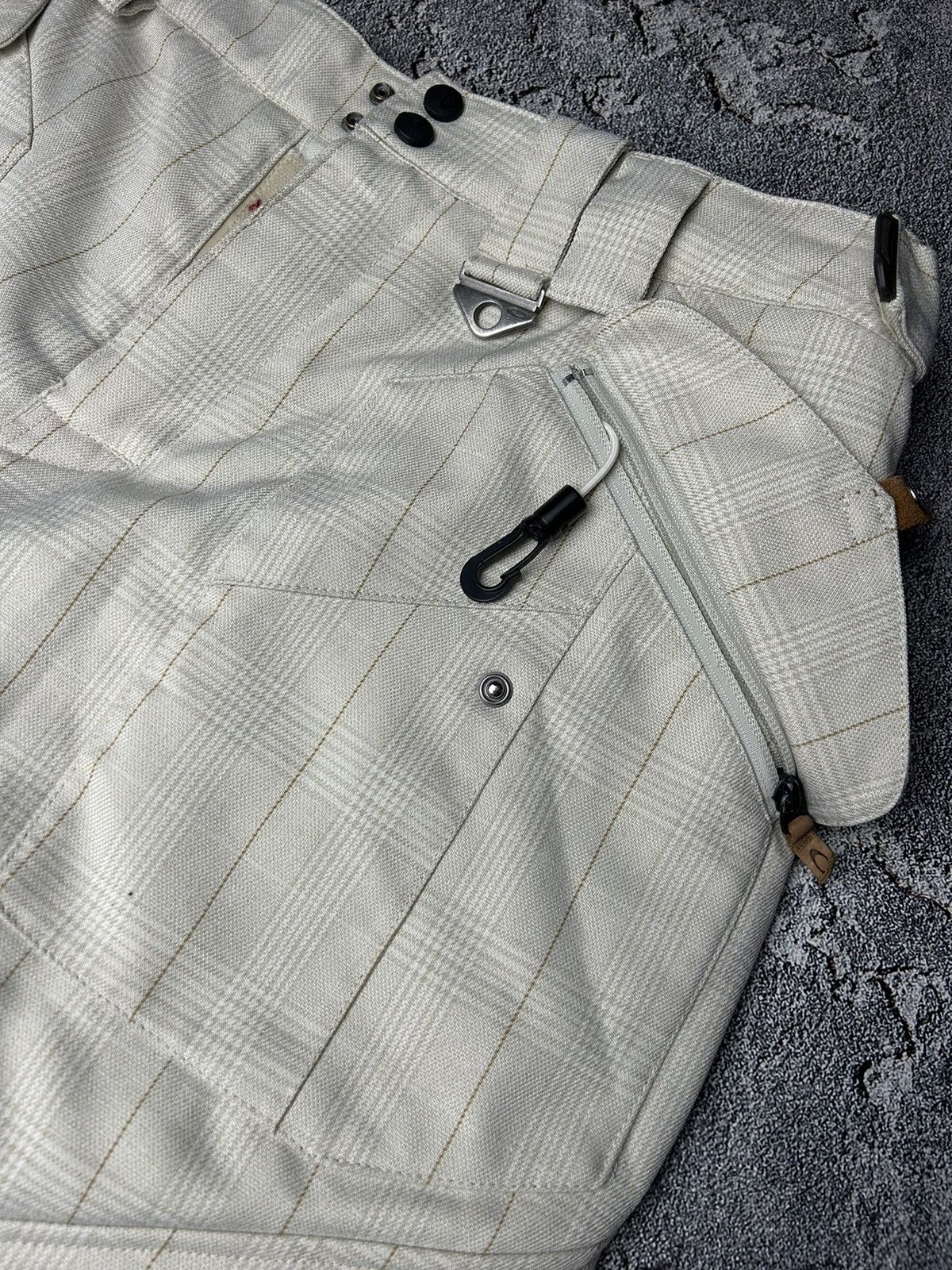 Oakley × Vintage Vintage Oakley Sky Pants Multi Pocket Size 34 Y2K Size US 34 / EU 50 - 13 Thumbnail