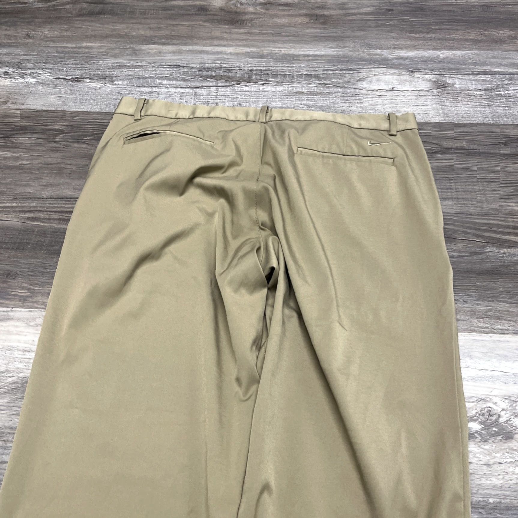 Nike Nike Golf Pants Mens 36 x 32 Pleated Chino Performance Stretch Slacks Black Brown Blue Navy Size US 36 / EU 52 - 3 Thumbnail