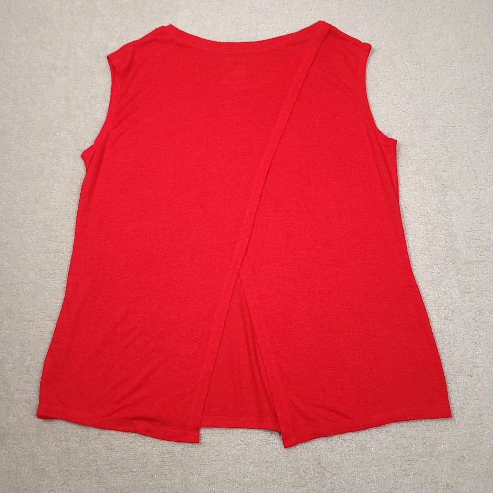 Vintage Terra&Sky Blouse Womens 1X Red Sleeveless Scoop Neck Slit Back Floral Casual Plus SizeMade in Indonesia Size XL / US 12-14 / IT 48-50 - 7 Thumbnail