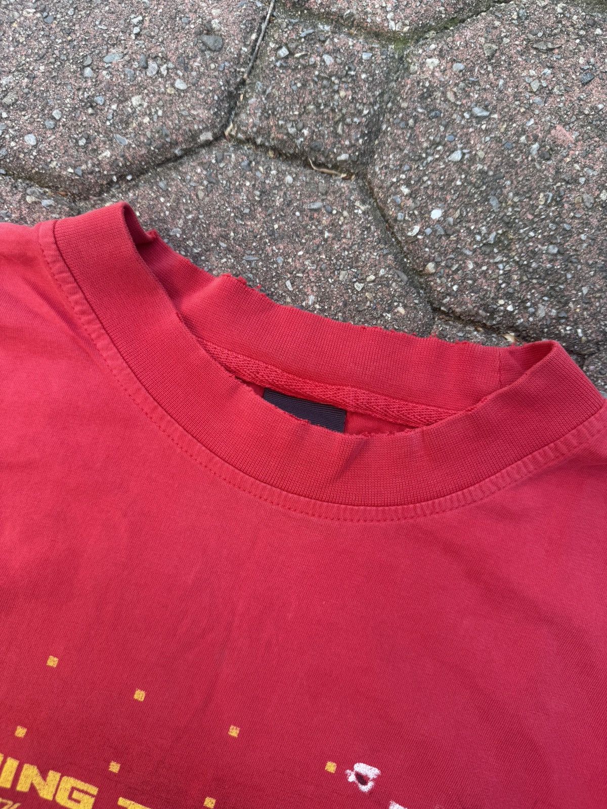 Ferrari Vintage 90s Ferrari Distressed Tee Italy SunFaded Size US L / EU 52-54 / 3 - 4 Thumbnail
