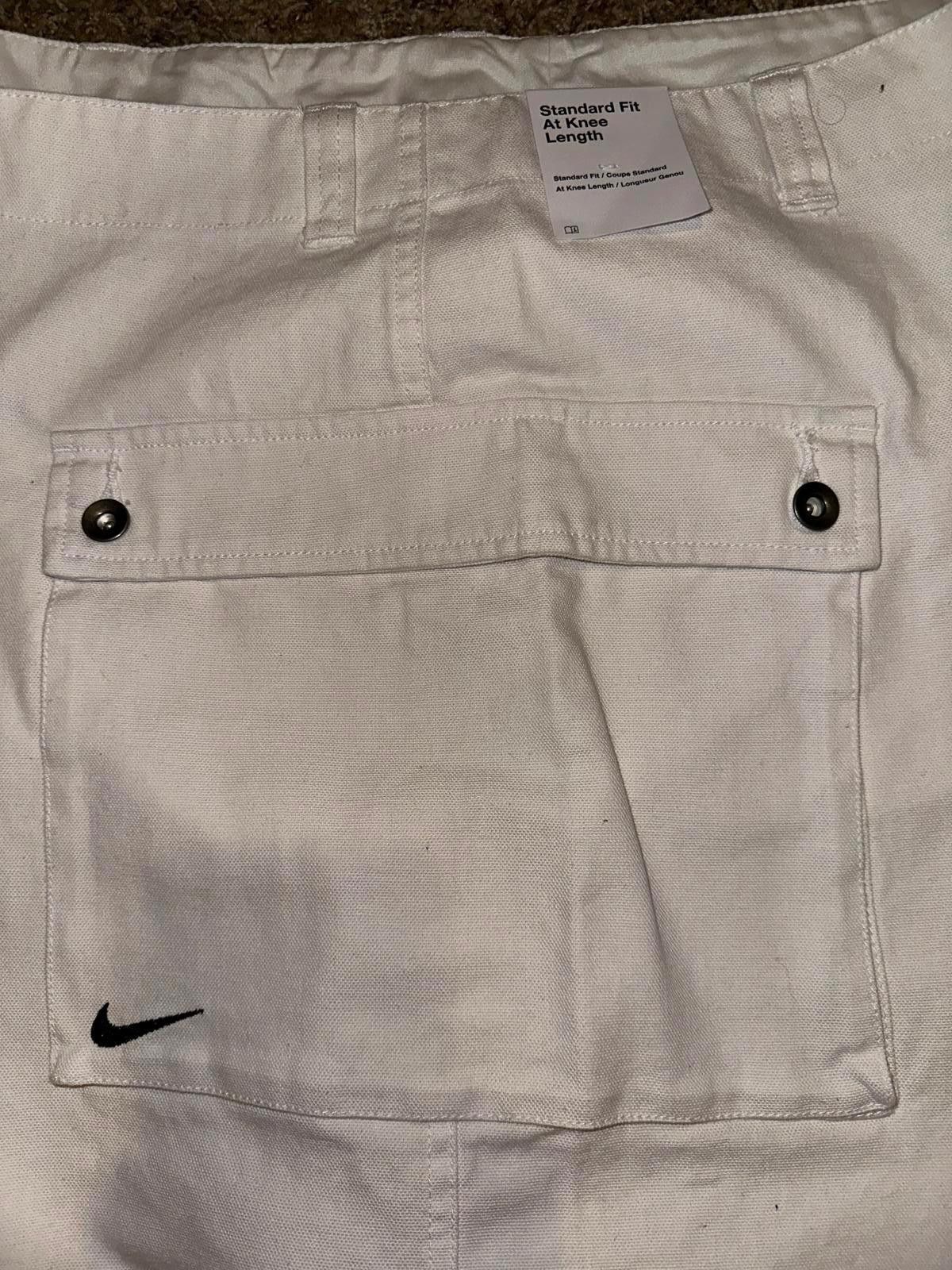 Nike Nike Life Men's Woven P44 Cargo Shorts Size US 40 / EU 56 - 2 Thumbnail