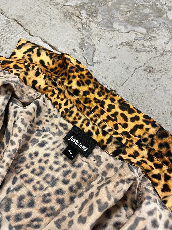 Just Cavalli AW2020 Cavalli Leopard Print Silk Savage Shirt Size US S / EU 44-46 / 1 - 10 Thumbnail