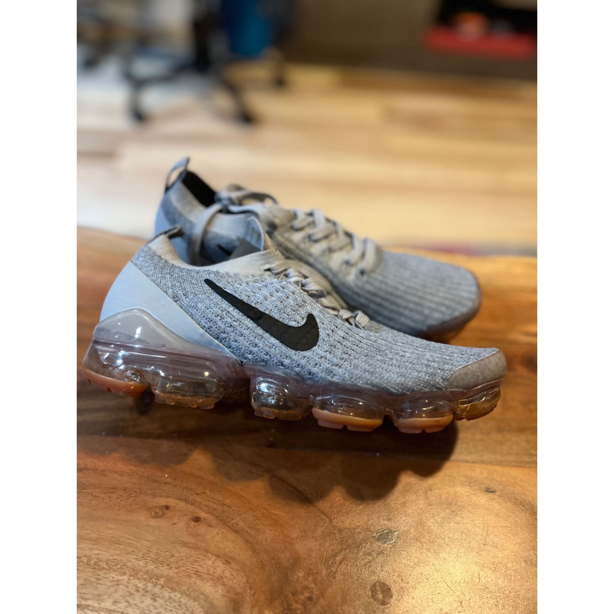 Nike Nike Air Vapormax Flyknit 3 Shoes - Size 7 Size US 7 / EU 40 - 2 Thumbnail