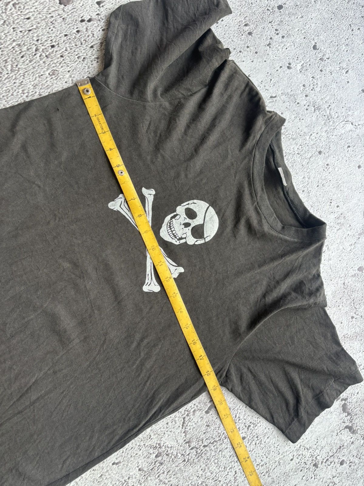 Vintage Vintage 90's Skull faded tshirt Size US L / EU 52-54 / 3 - 7 Thumbnail