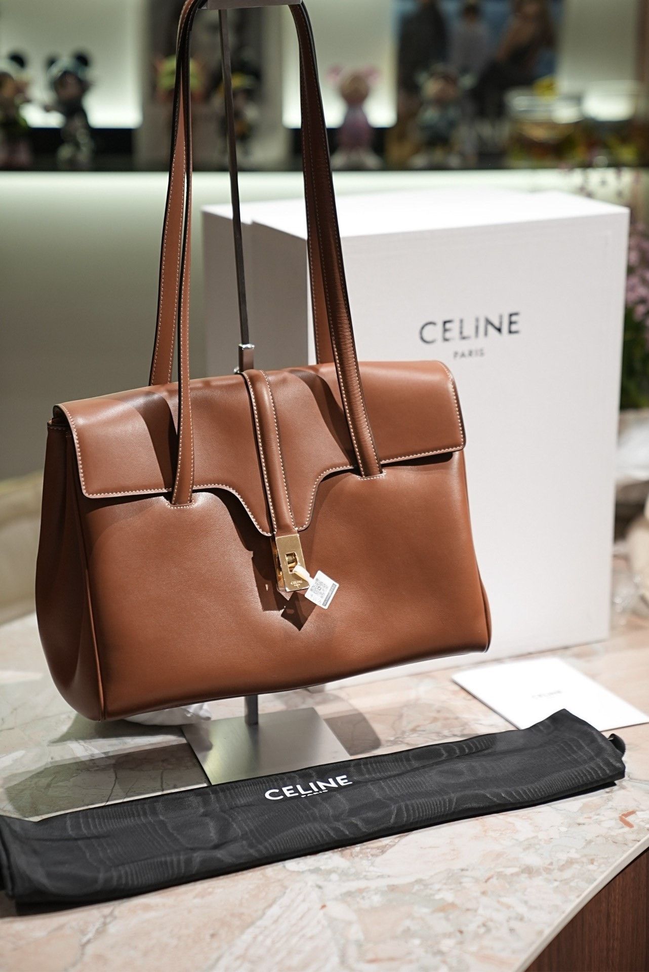 Celine Celine Soft16 Leather Shoulder Bag Size ONE SIZE - 1 Thumbnail