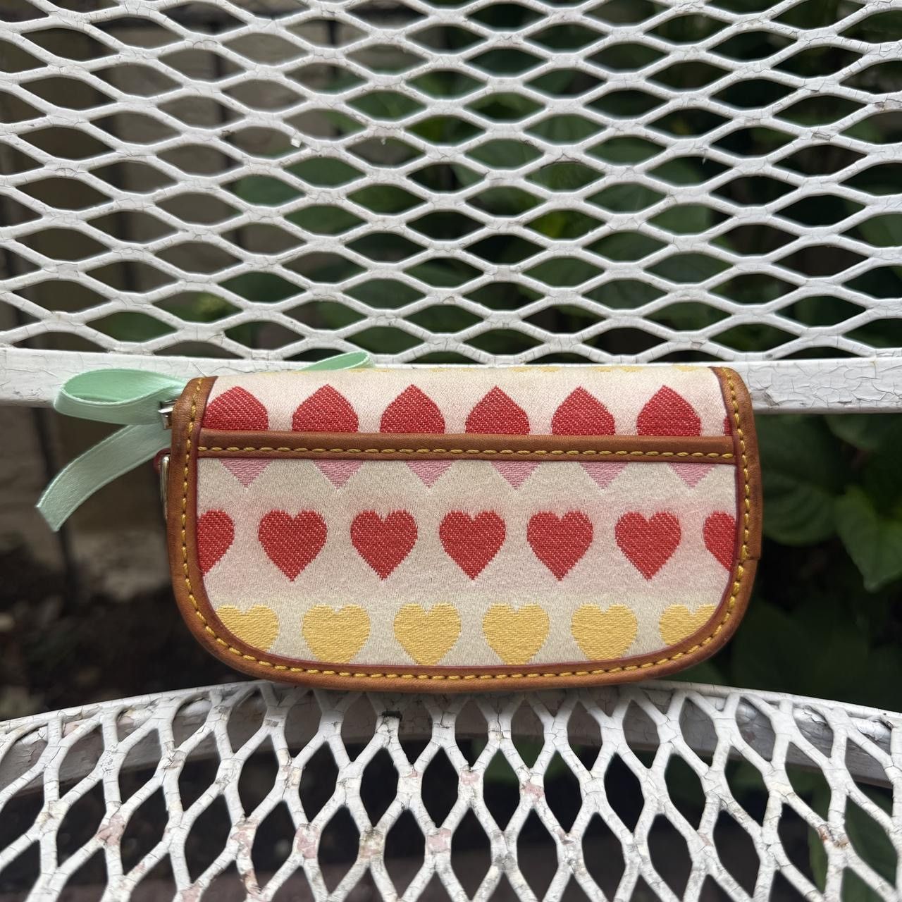 Dooney & Bourke Adorable Vintage Dooney & Bourke Heart Coin Purse Size ONE SIZE - 2 Thumbnail
