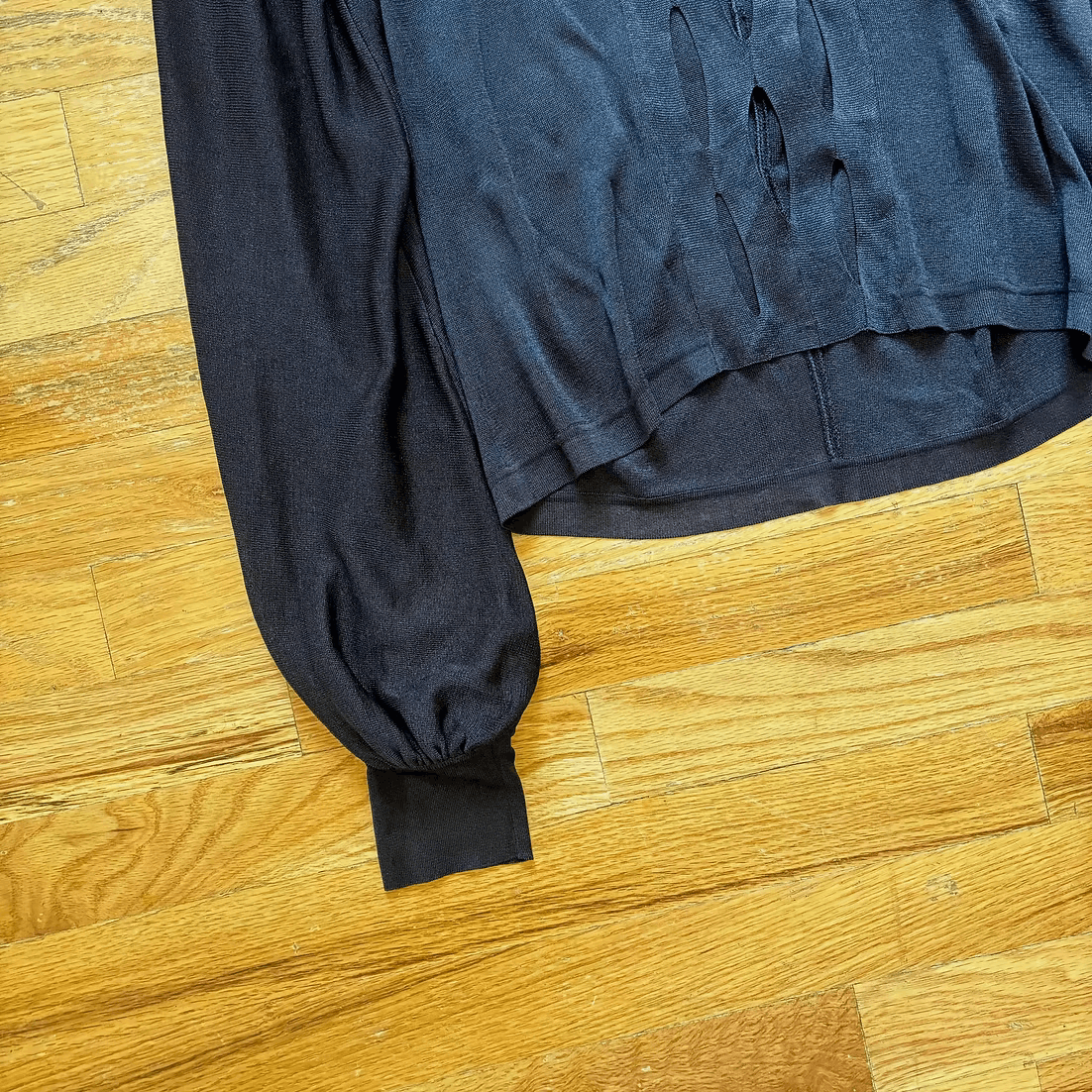 Tom Ford × Yves Saint Laurent c. 2002 Cutout Balloon Sleeve Top Size M / US 6-8 / IT 42-44 - 4 Thumbnail