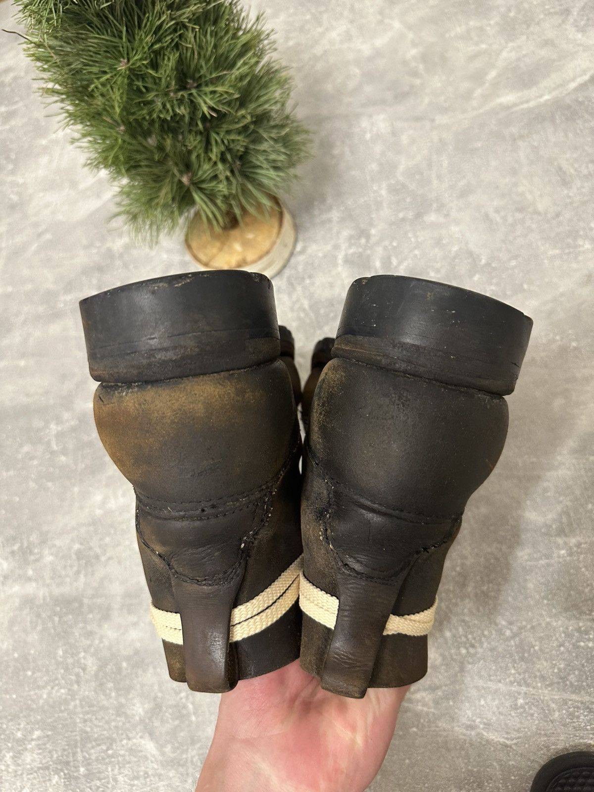 Vintage Vintage Military Brown Leather Boots Y2K style Size US 10 / EU 43 - 7 Thumbnail
