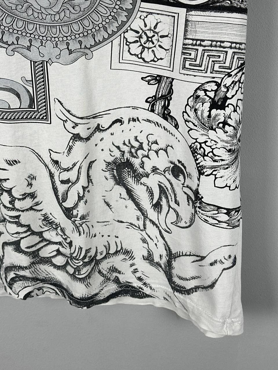 Versace Luxury Versace Medusa Logo Printed T Shirt Size US S / EU 44-46 / 1 - 8 Thumbnail