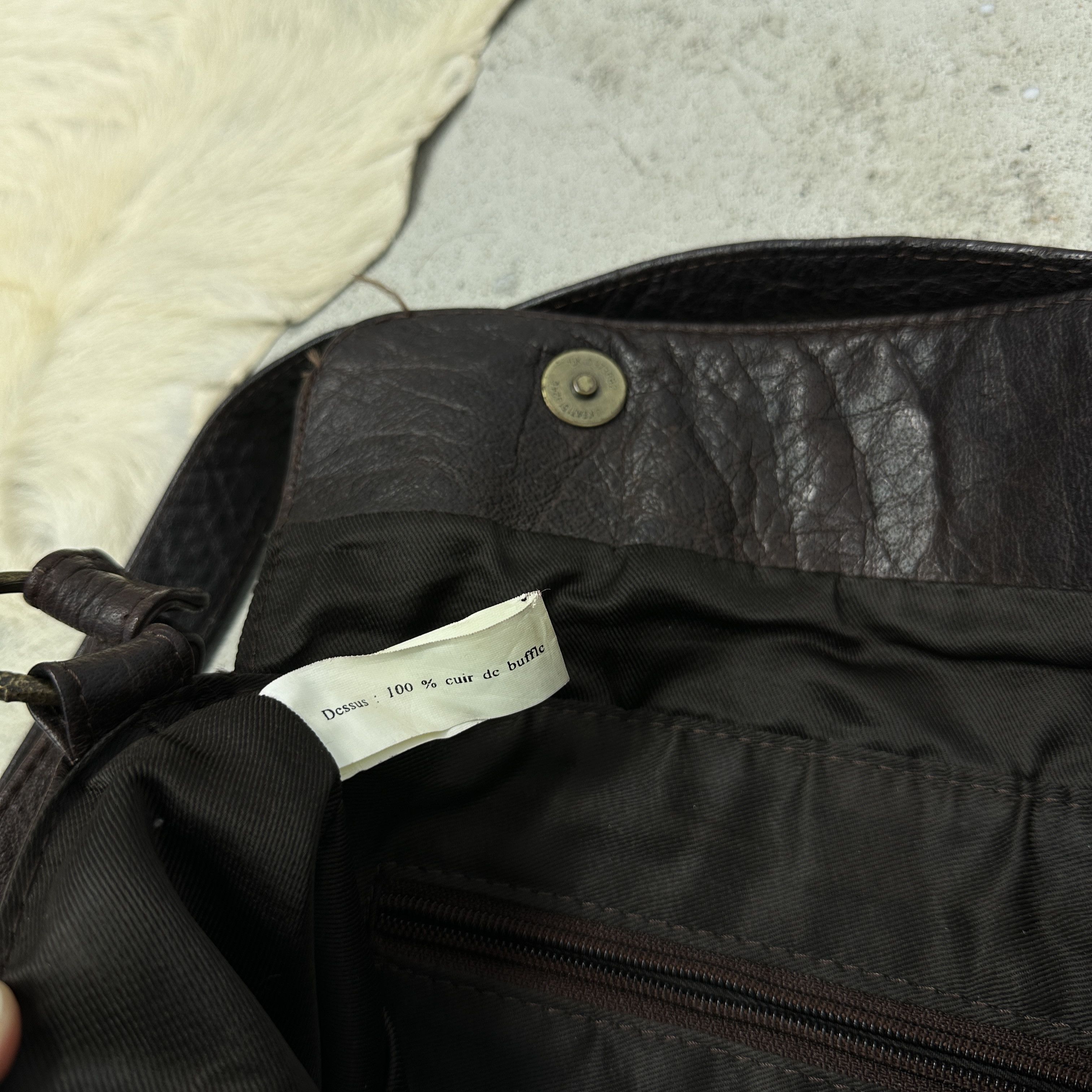 Vintage Vintage Leather Buckled Baguette Shoulder Bag Y2K Size ONE SIZE - 9 Thumbnail
