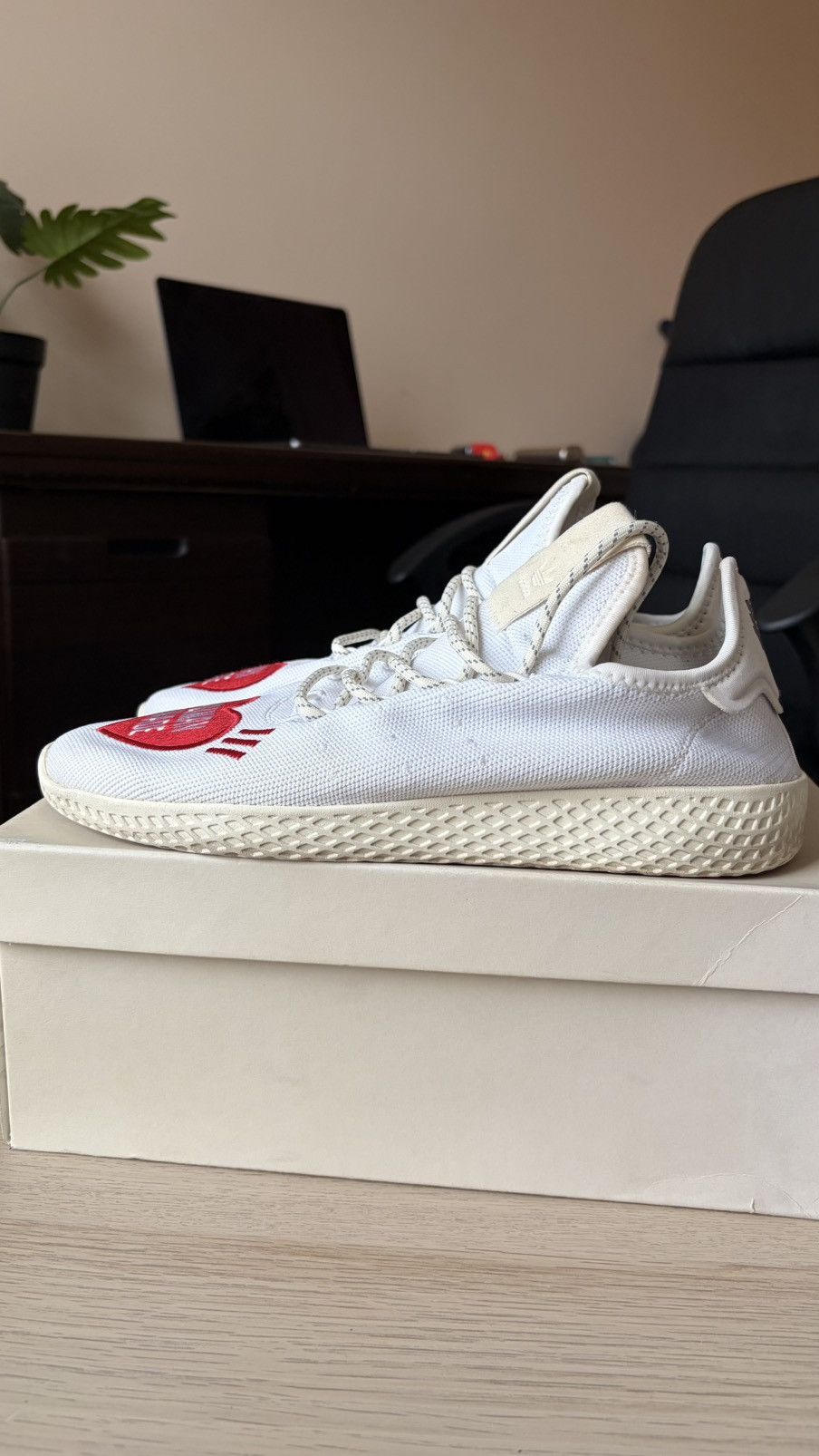 Adidas × Pharrell Adidas x Pharrell Williams Tennis HU Human Made White US 8 Size US 8 / EU 41 - 6 Thumbnail