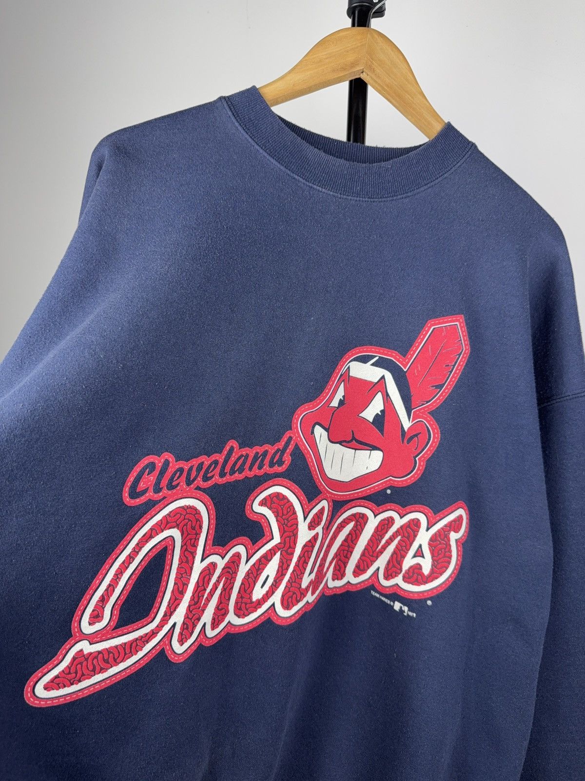 MLB × Vintage Vintage 1997 Cleveland Indians Sweatshirt Hanes XL USA Size US XL / EU 56 / 4 - 3 Thumbnail